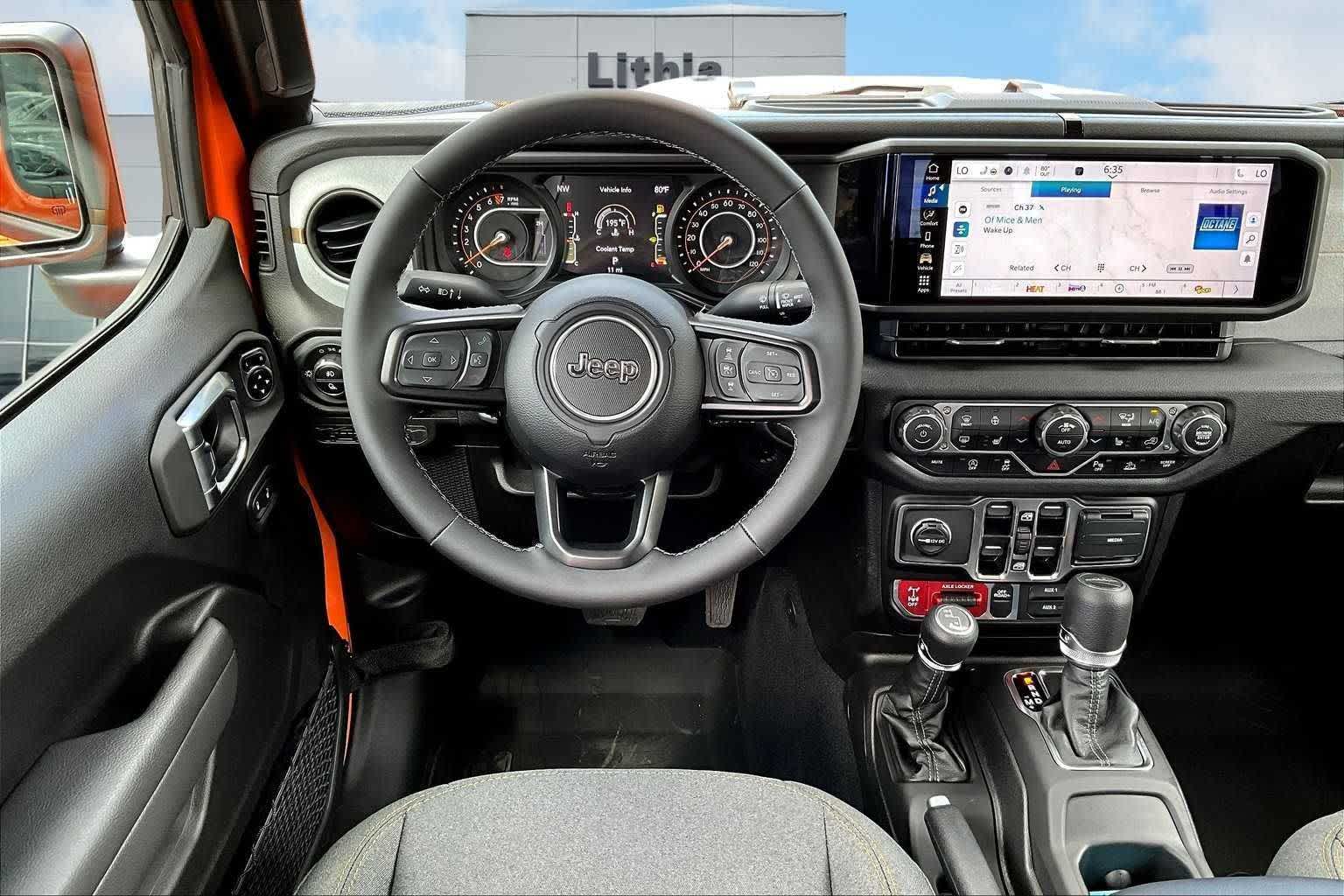 Thumbnail: 2025 Jeep Gladiator - 16