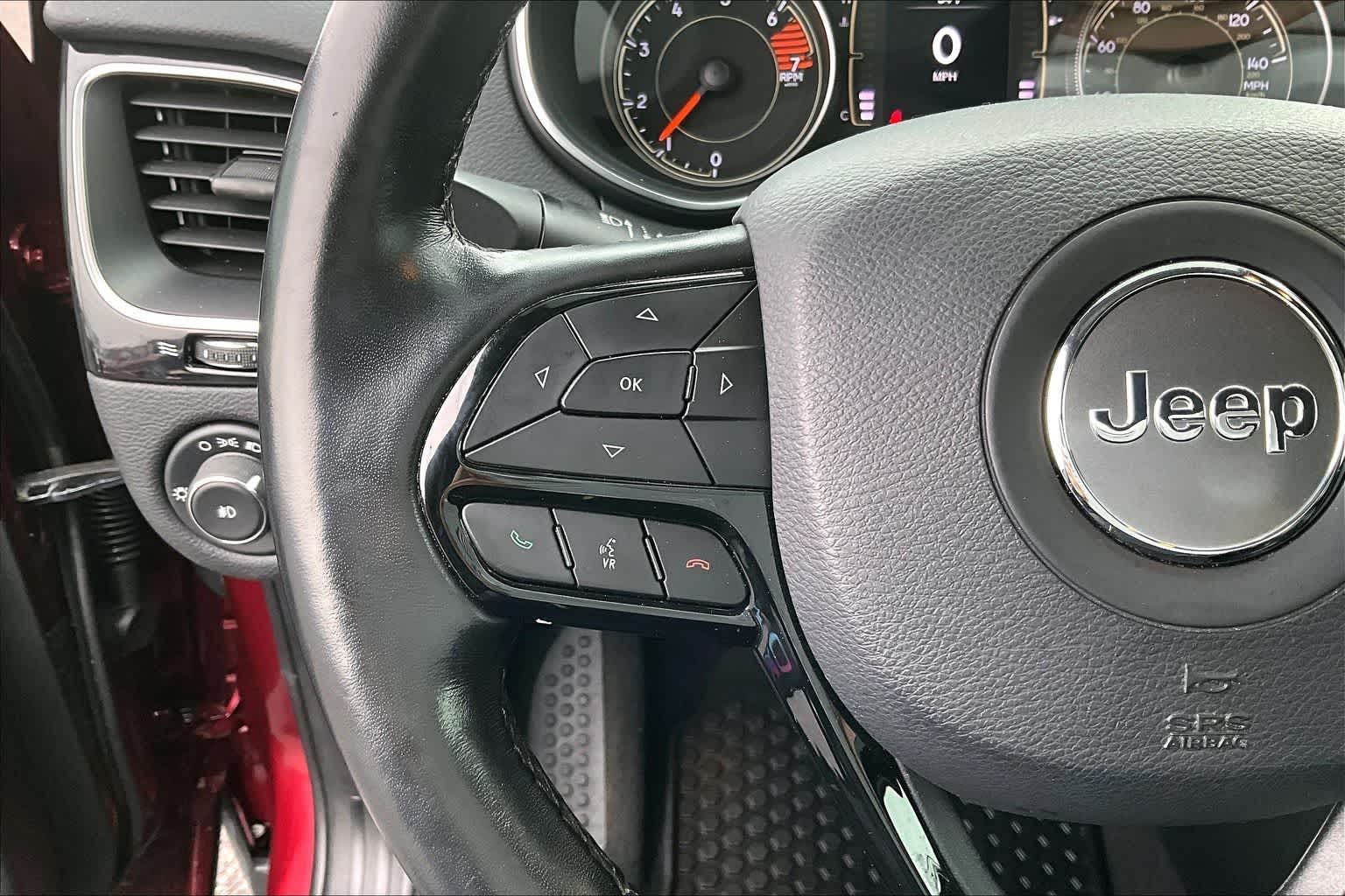 Thumbnail: 2020 Jeep Cherokee - 25