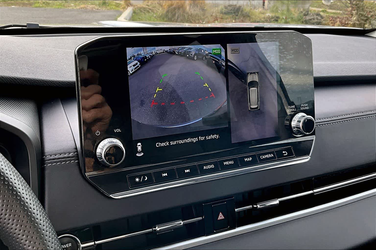 Thumbnail: 2023 Mitsubishi Outlander - 27