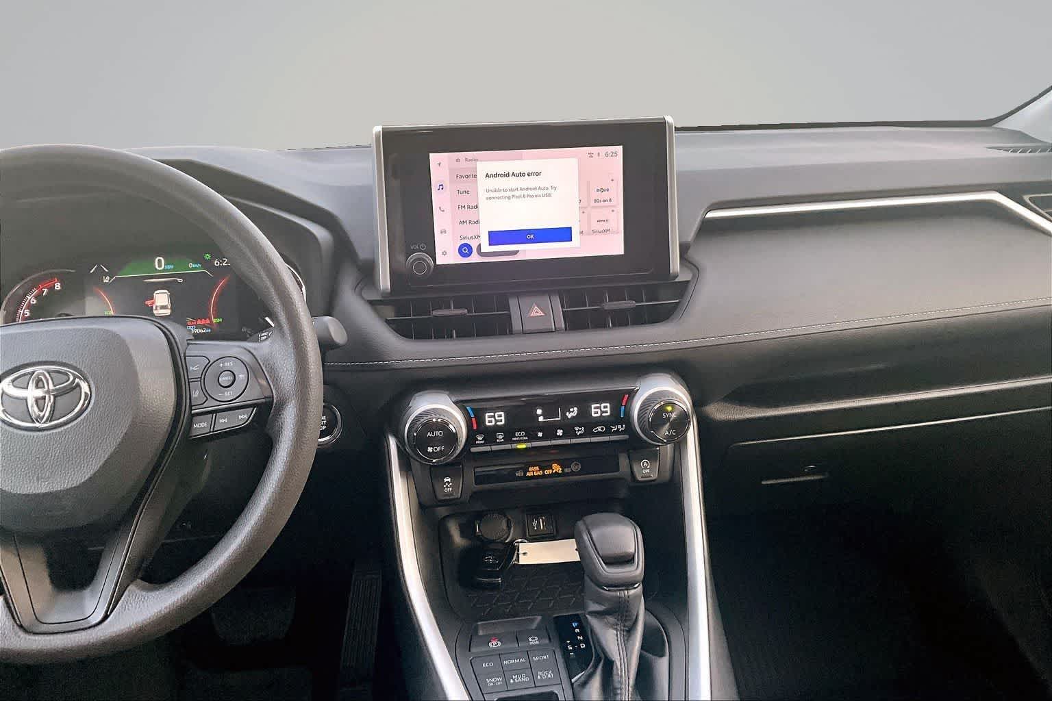 Thumbnail: 2024 Toyota RAV4 - 15