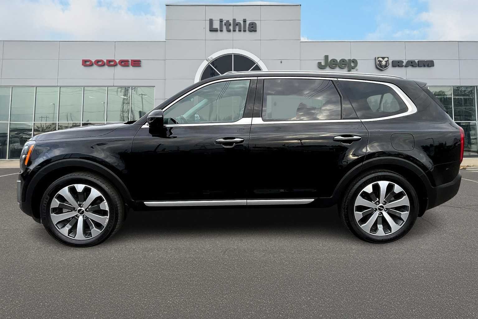 Thumbnail: 2022 Kia Telluride - 3