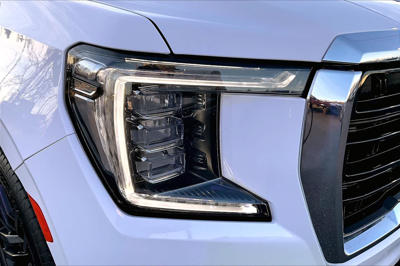 Thumbnail: 2023 GMC Yukon - 31