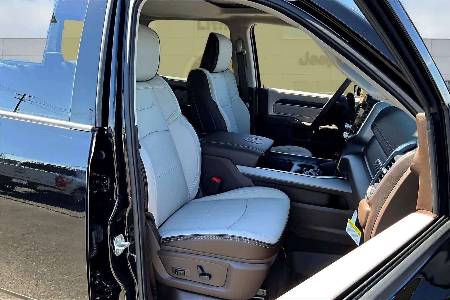 Thumbnail: 2025 RAM 3500 - 14