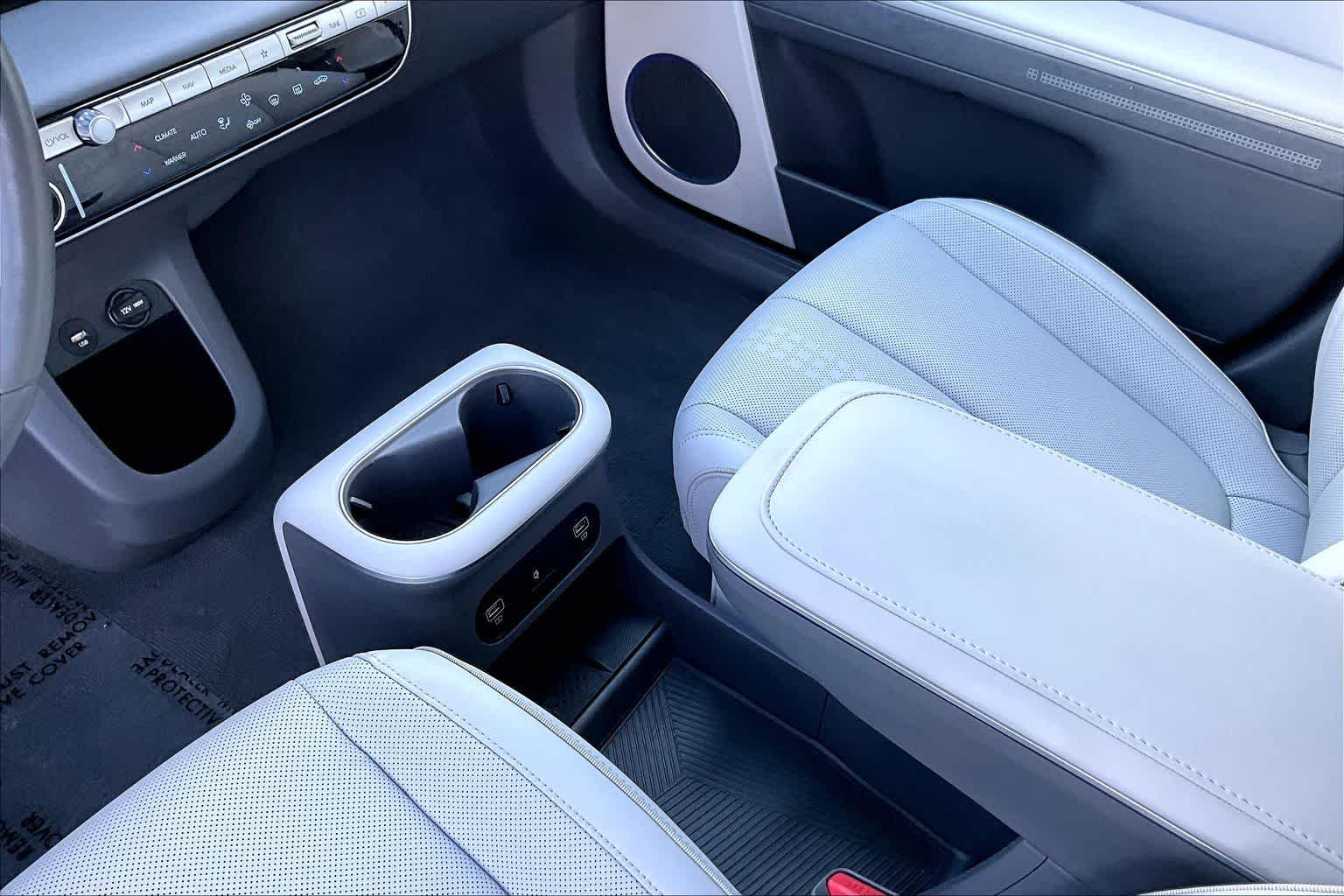 Thumbnail: 2023 Hyundai Ioniq 5 - 16