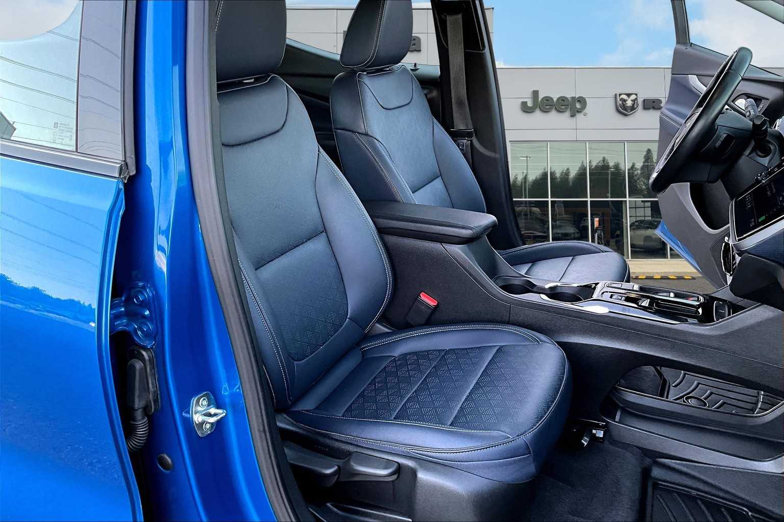 2022 Chevrolet Bolt EUV Premier 12