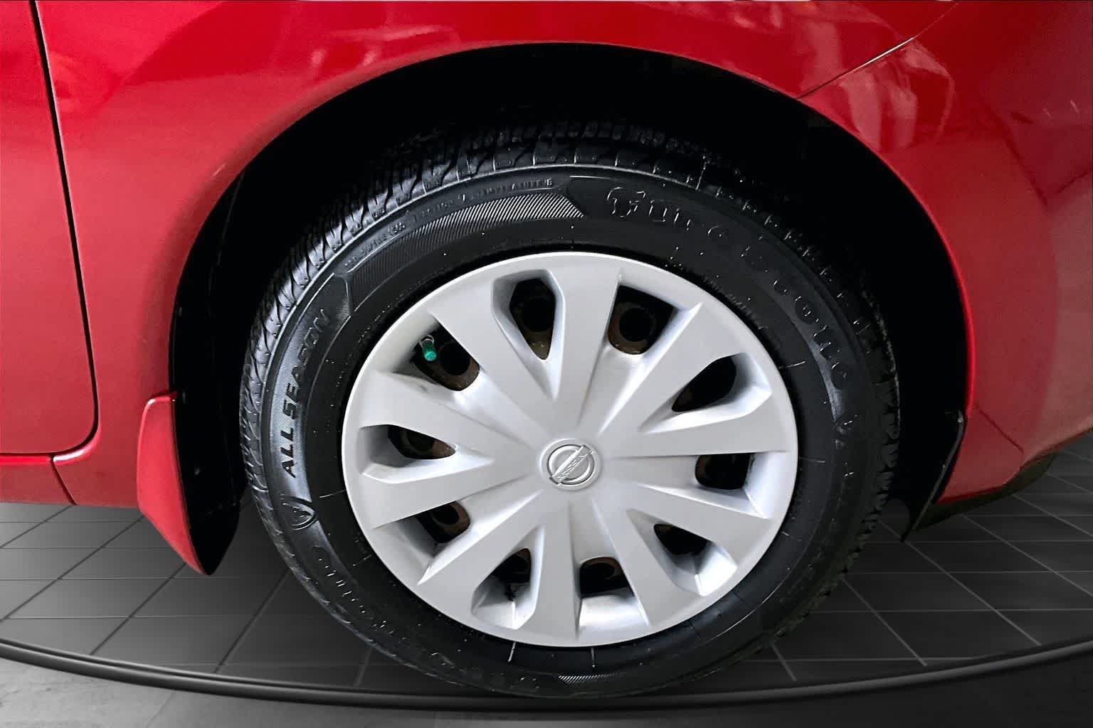 Thumbnail: 2015 Nissan Versa Note - 34