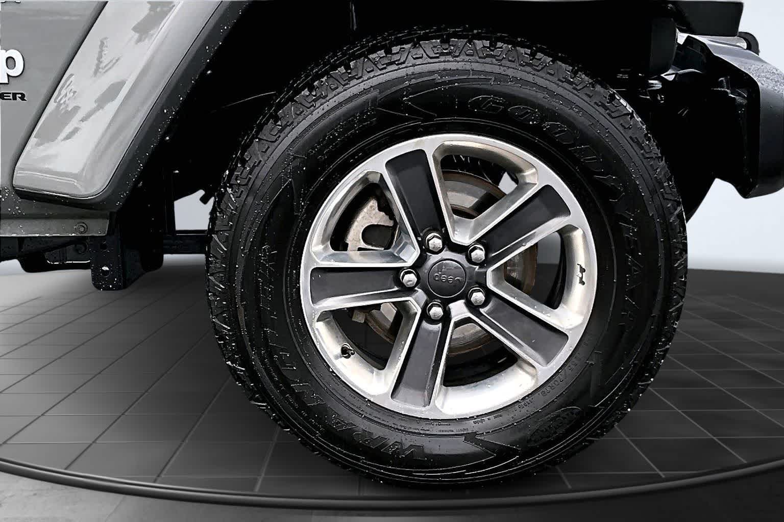 Thumbnail: 2023 Jeep Wrangler - 34