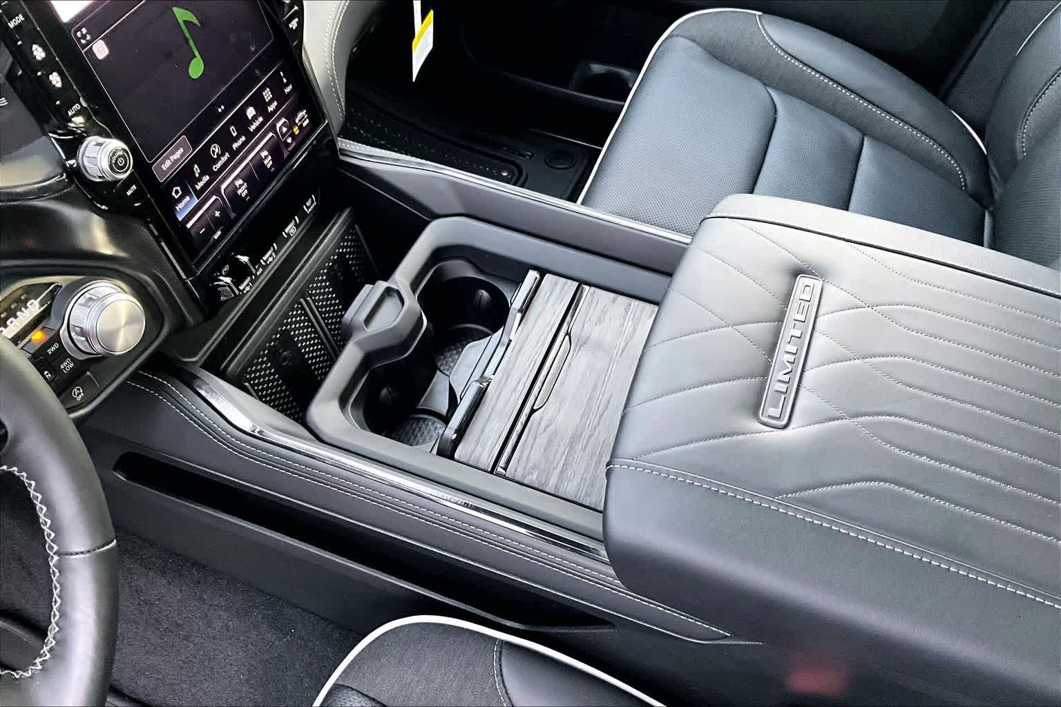 Thumbnail: 2026 RAM 1500 - 17