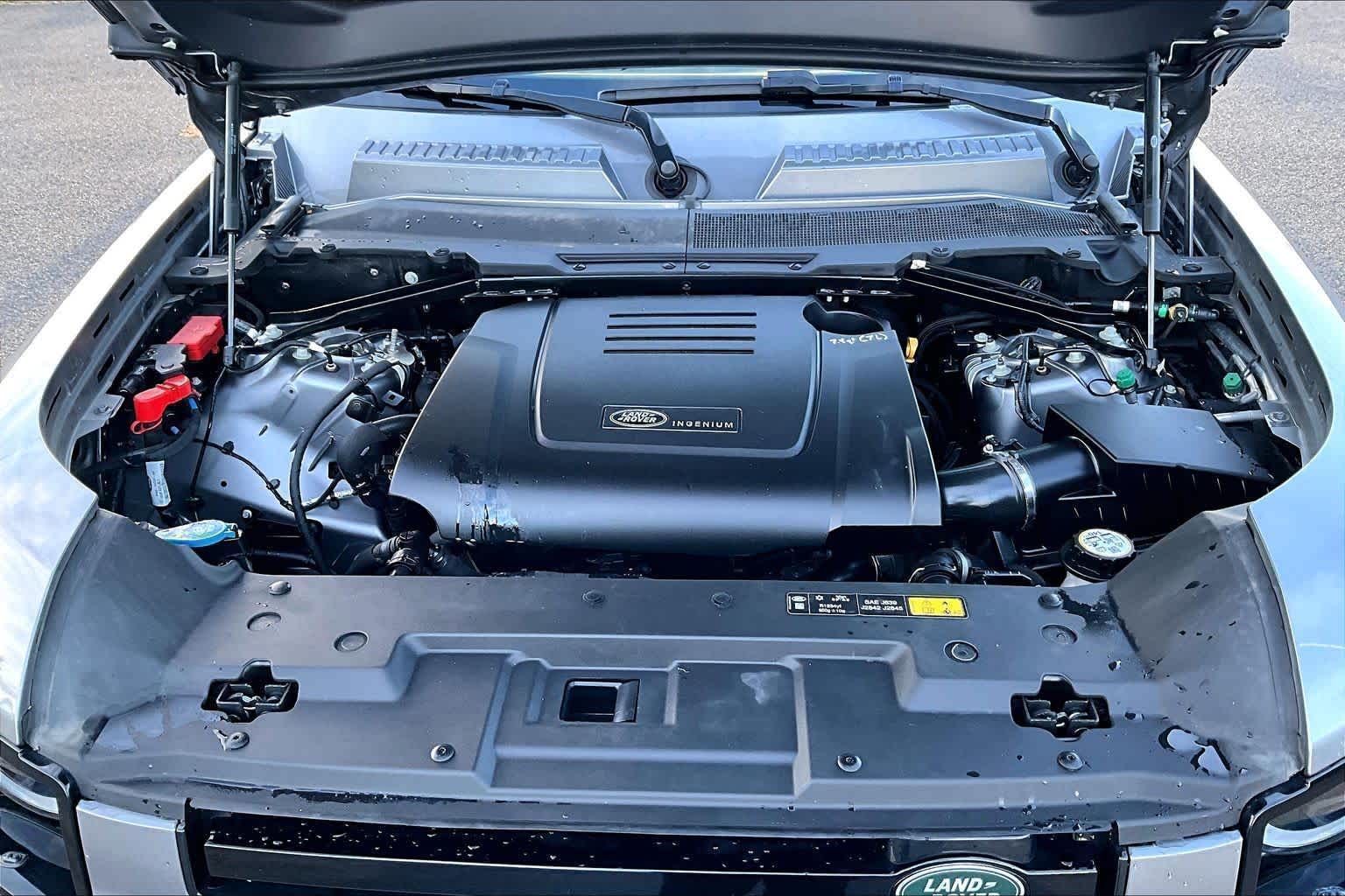 Thumbnail: 2024 Land Rover Defender - 9