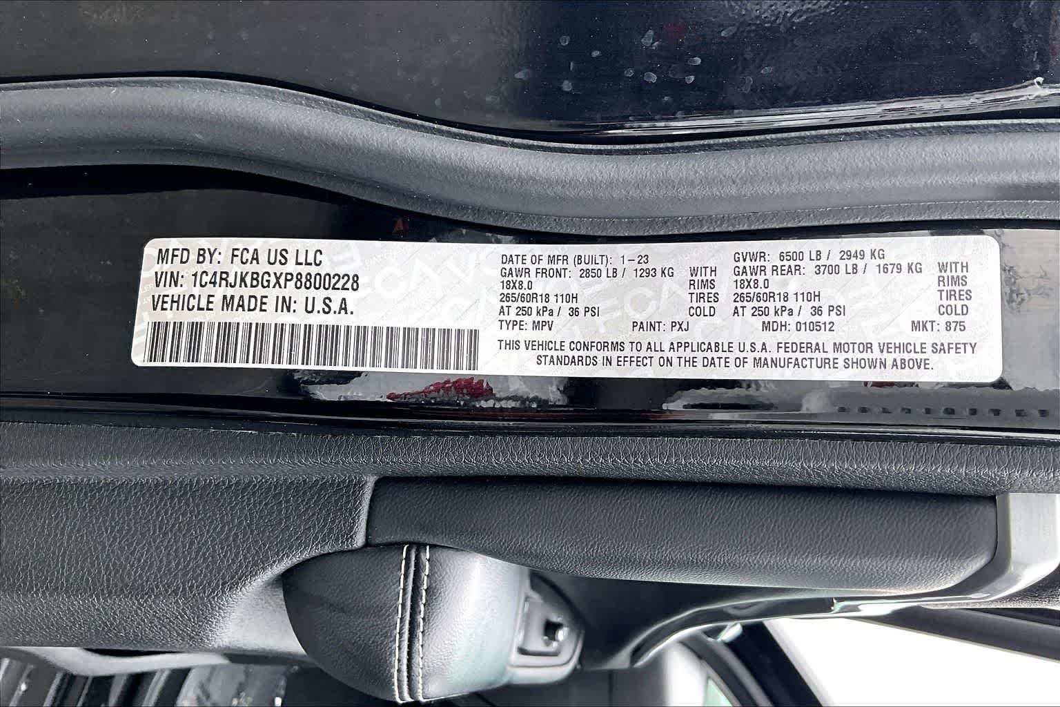 Thumbnail: 2023 Jeep Grand Cherokee L - 21