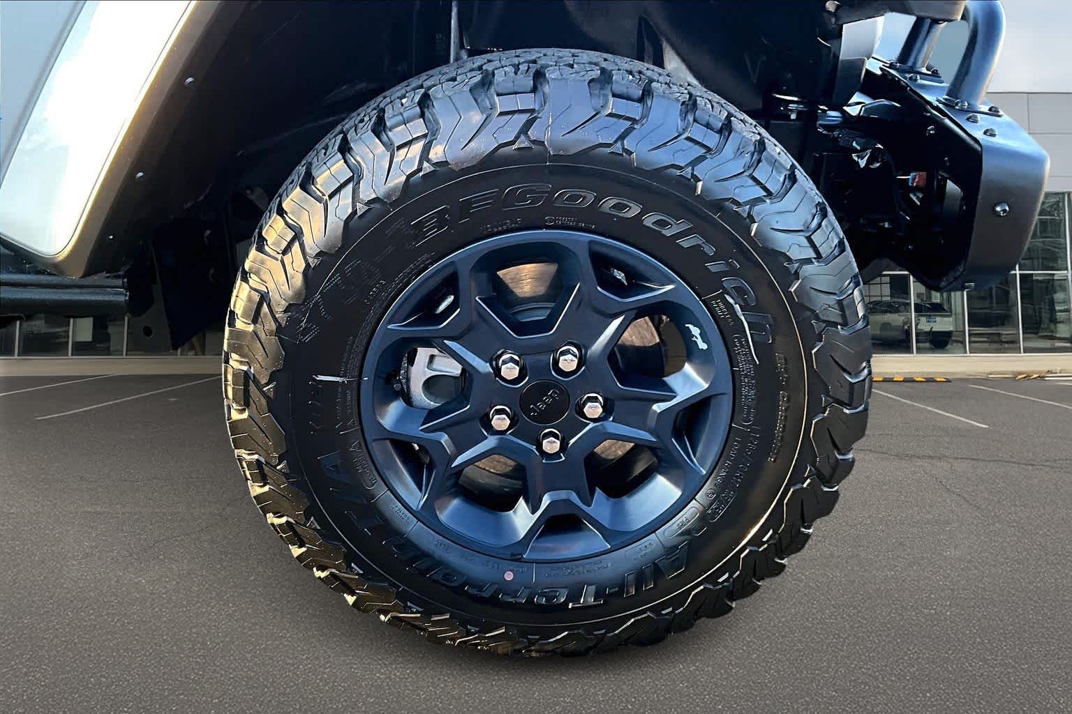 Thumbnail: 2023 Jeep Wrangler - 34