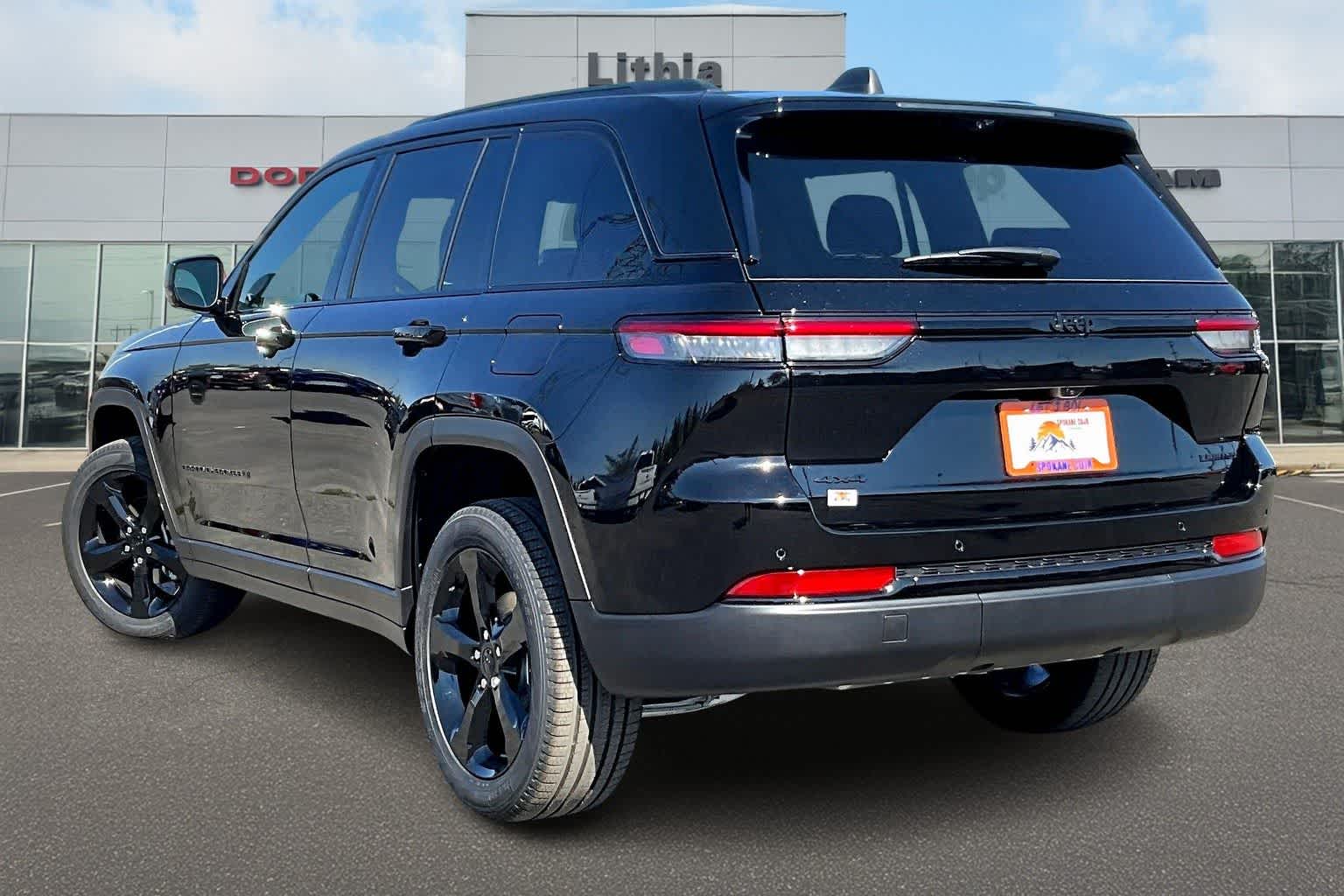 Thumbnail: 2025 Jeep Grand Cherokee - 4