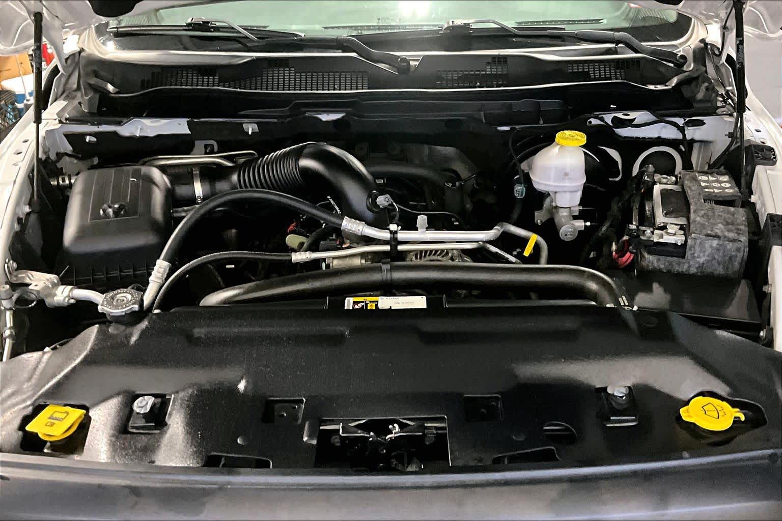 Thumbnail: 2020 RAM 1500 Classic - 9