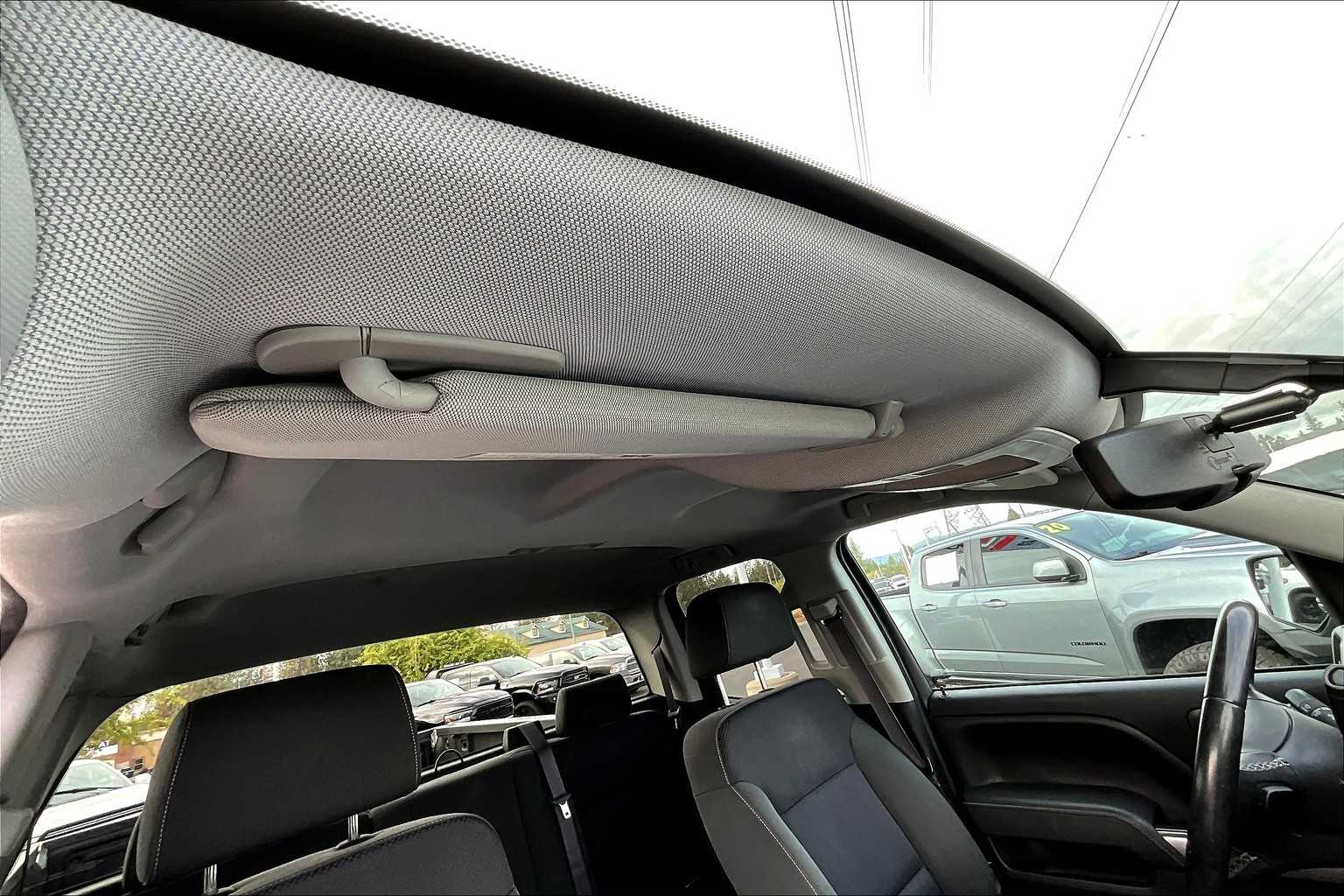 Thumbnail: 2015 Chevrolet Silverado 1500 - 29