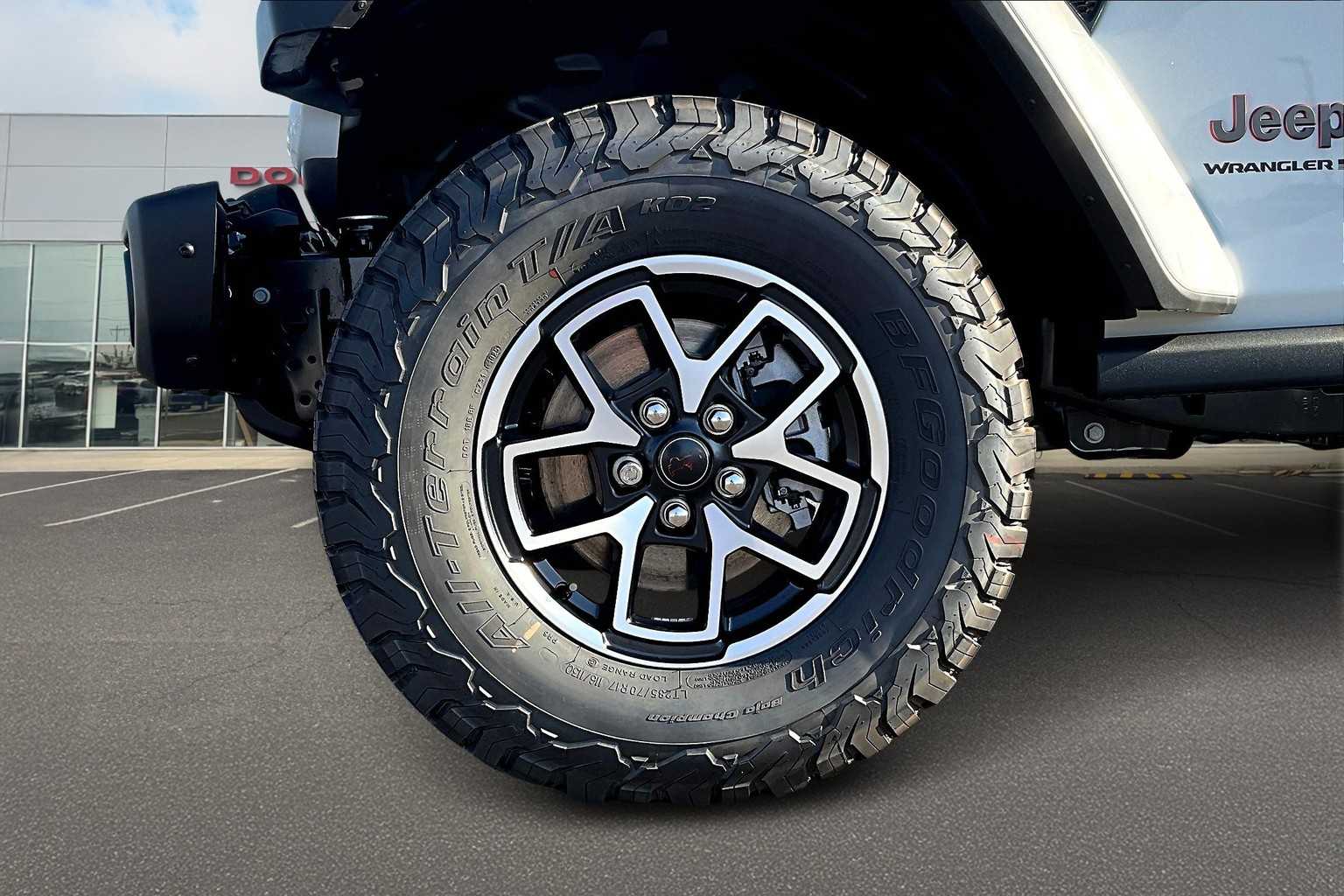 Thumbnail: 2025 Jeep Wrangler - 8