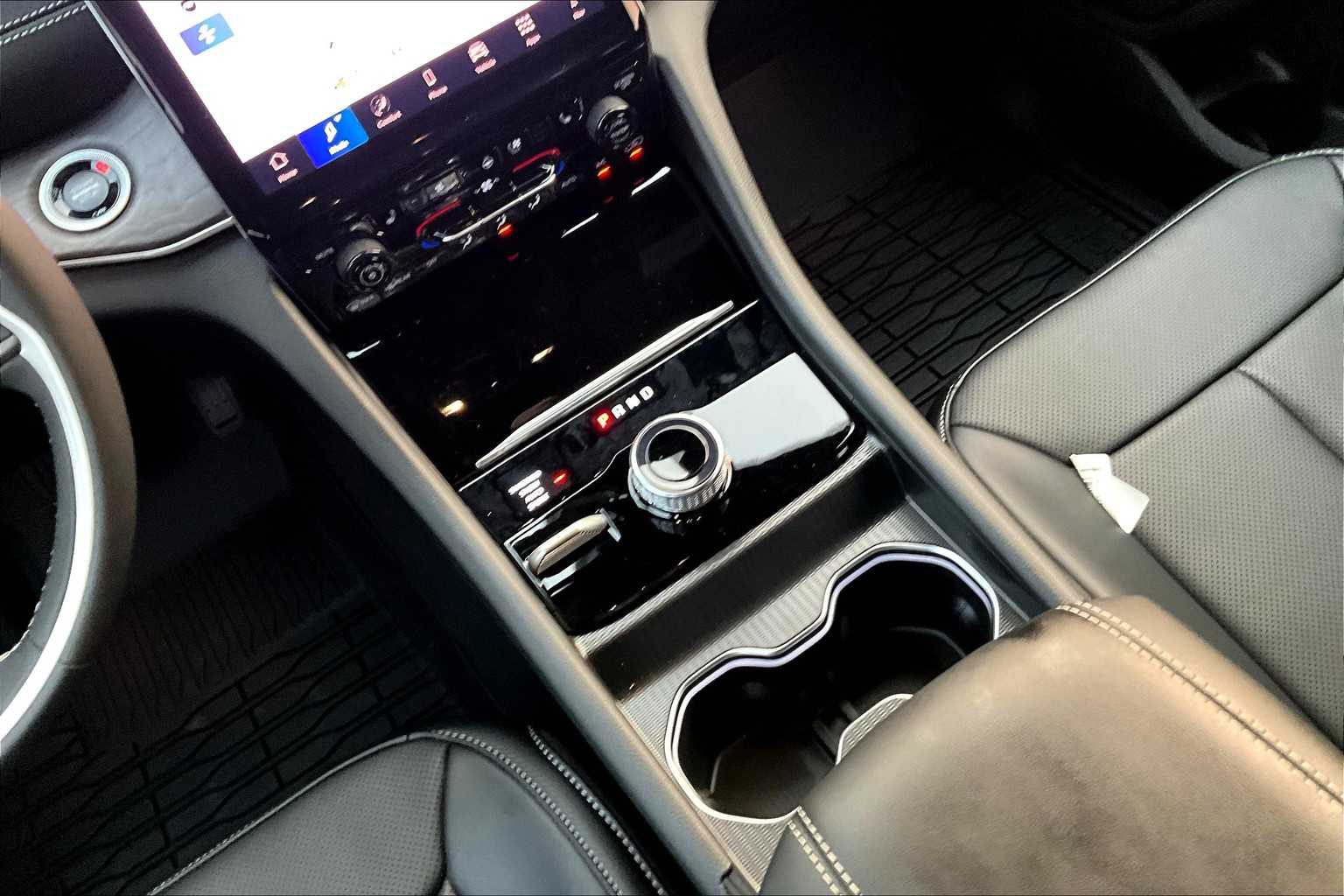 Thumbnail: 2025 Jeep Grand Cherokee L - 17