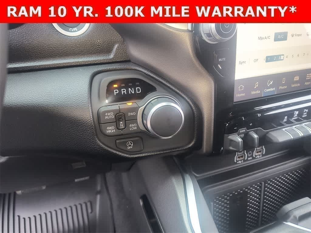 Thumbnail: 2026 RAM 1500 - 19