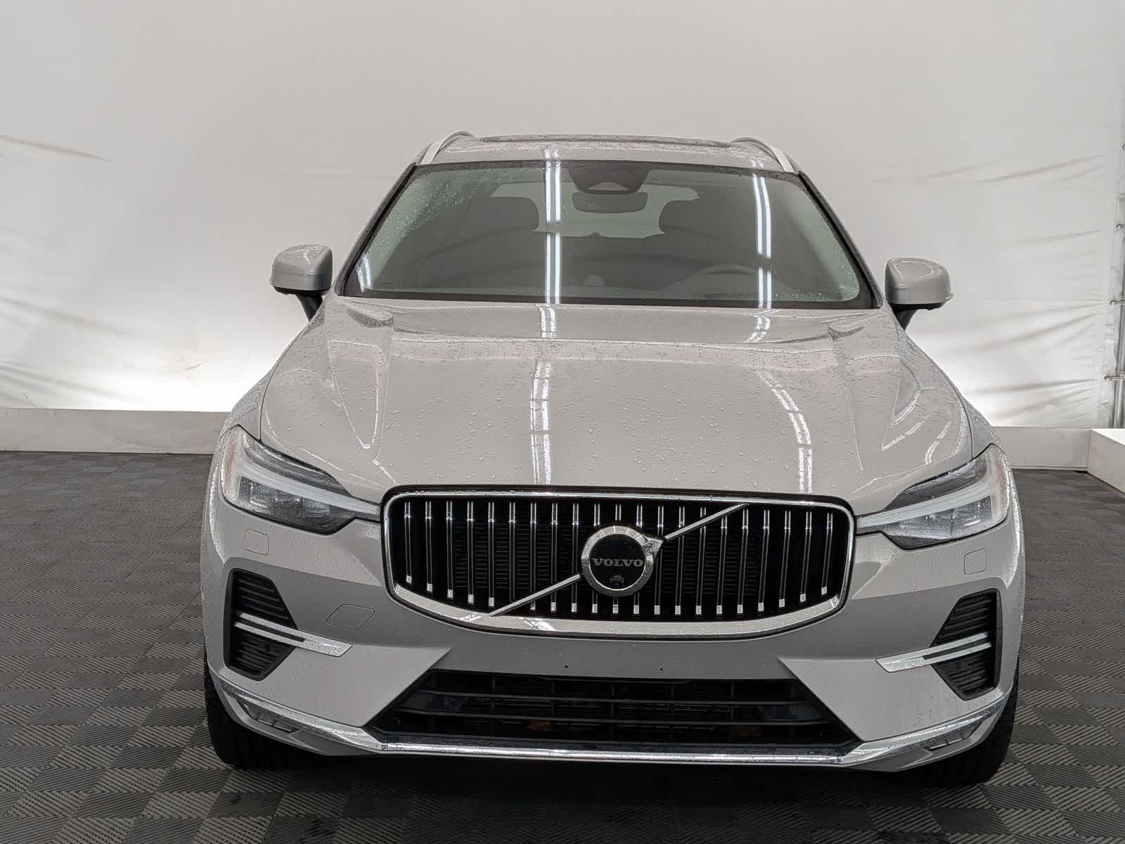 Thumbnail: 2022 Volvo XC60 - 9