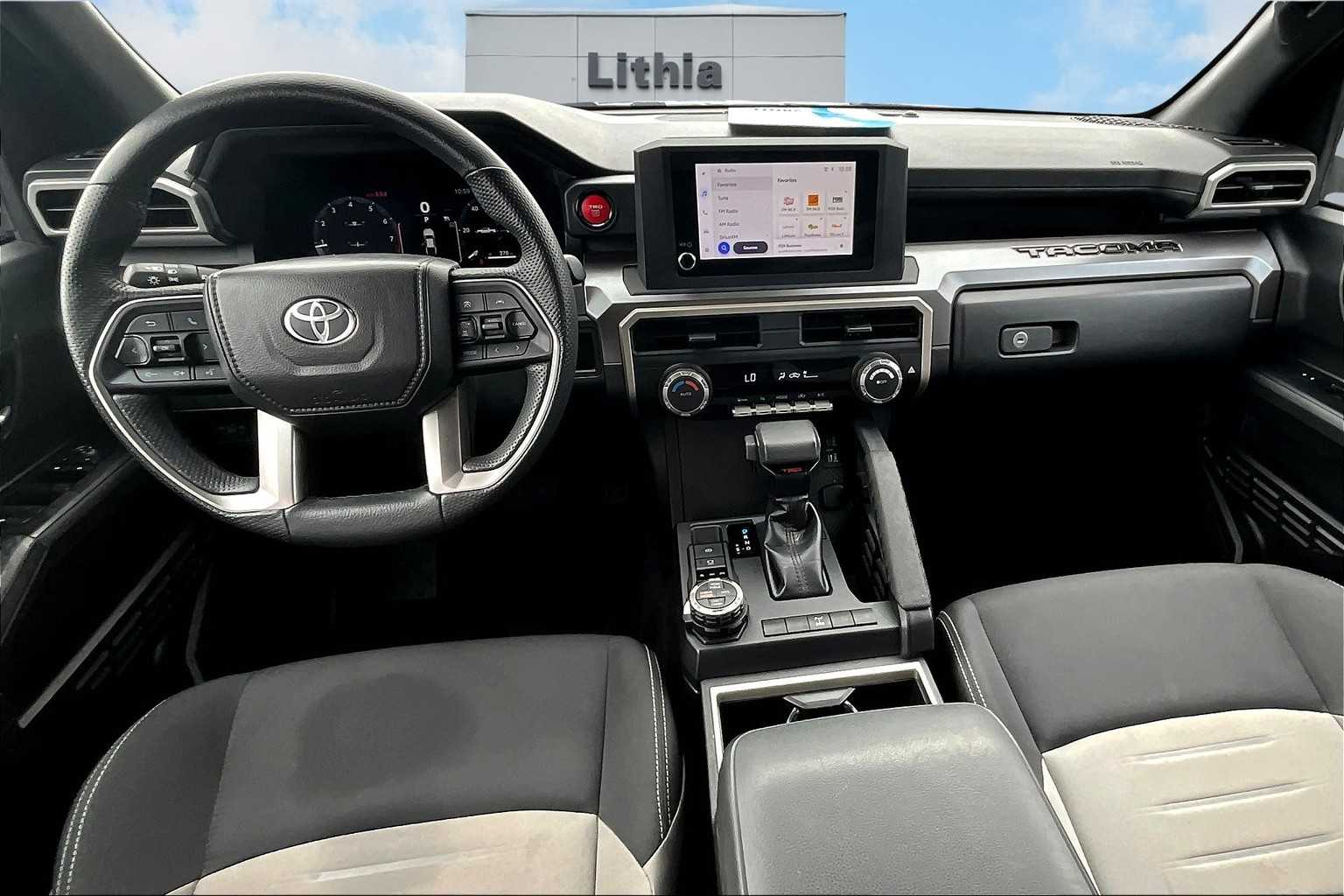 Thumbnail: 2025 Toyota Tacoma - 10