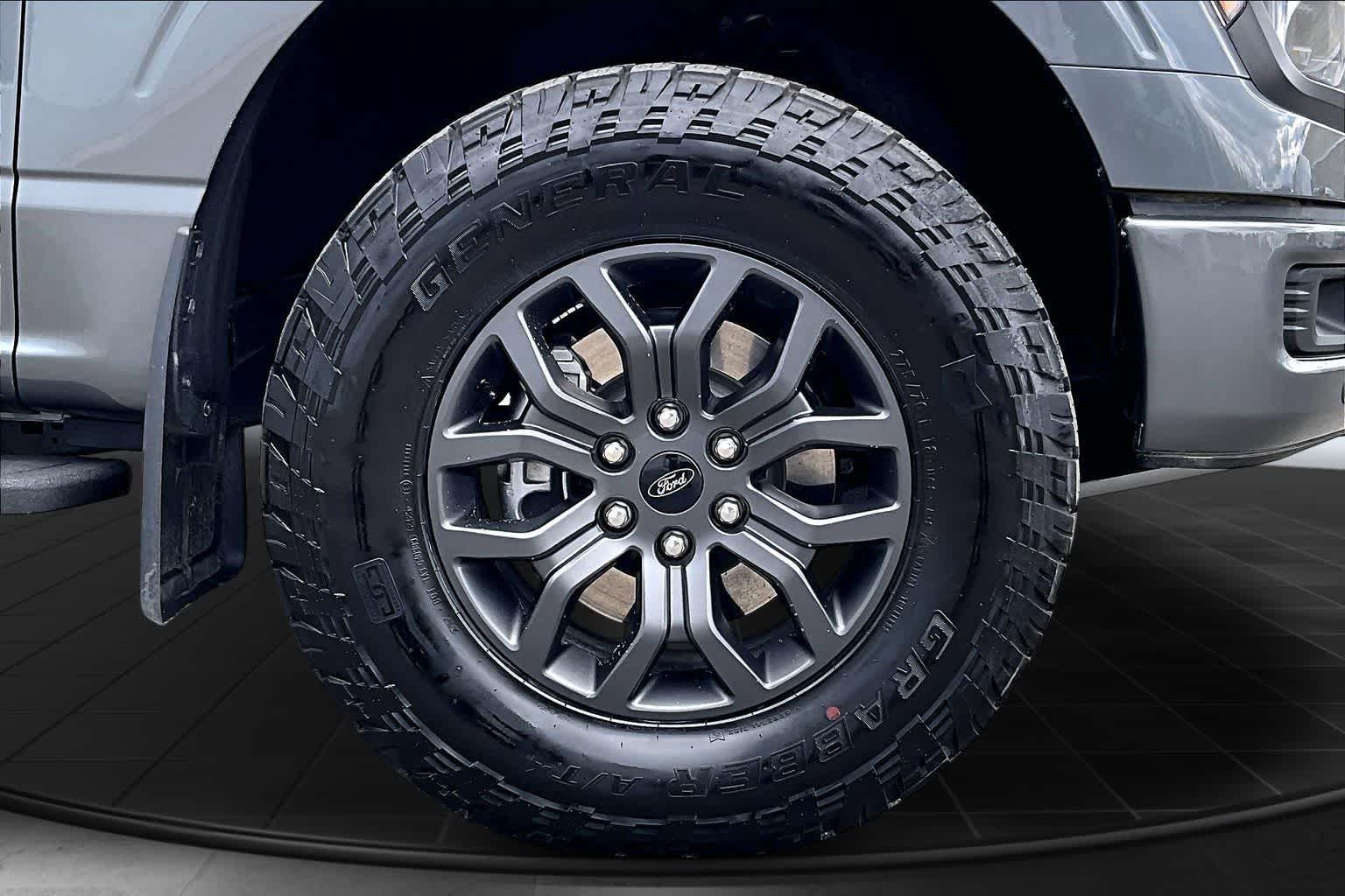 Thumbnail: 2025 Ford F-150 - 33