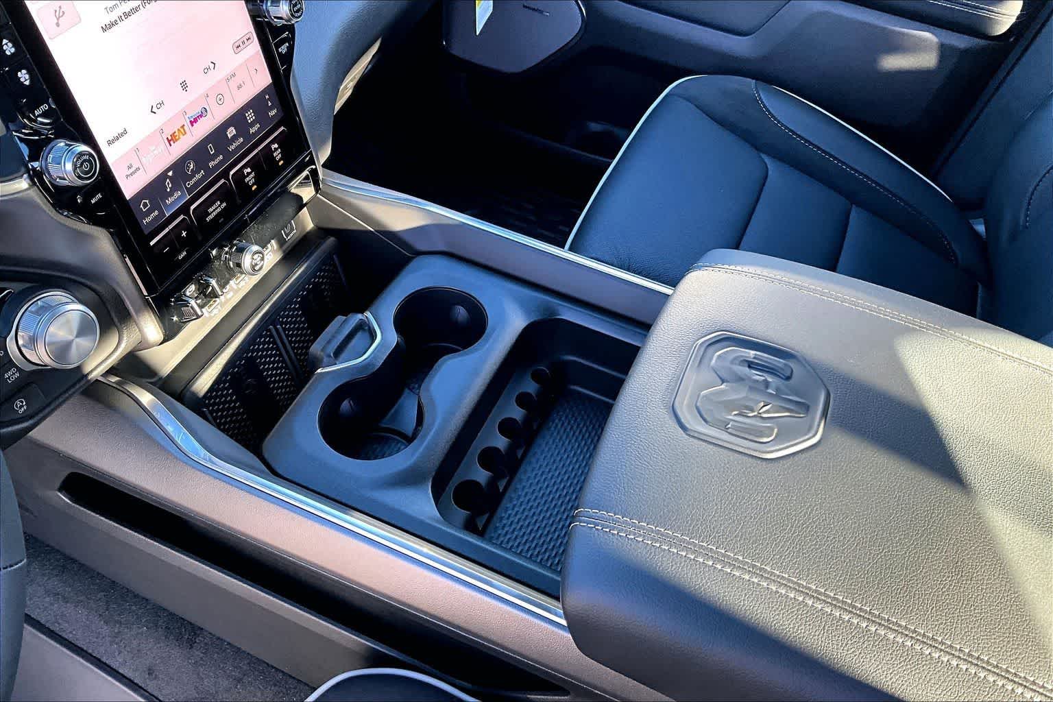 Thumbnail: 2026 RAM 1500 - 17