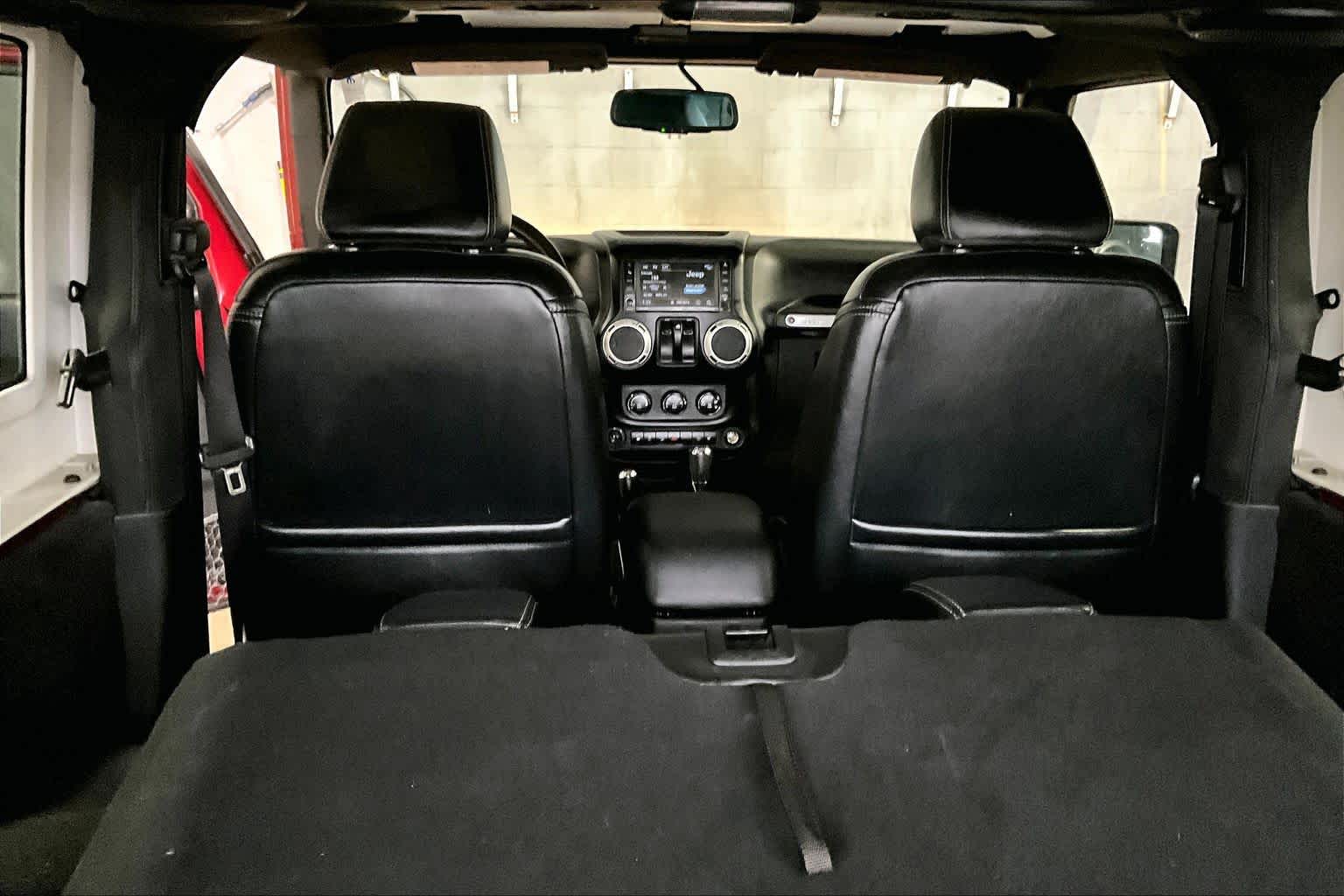 Thumbnail: 2013 Jeep Wrangler - 12