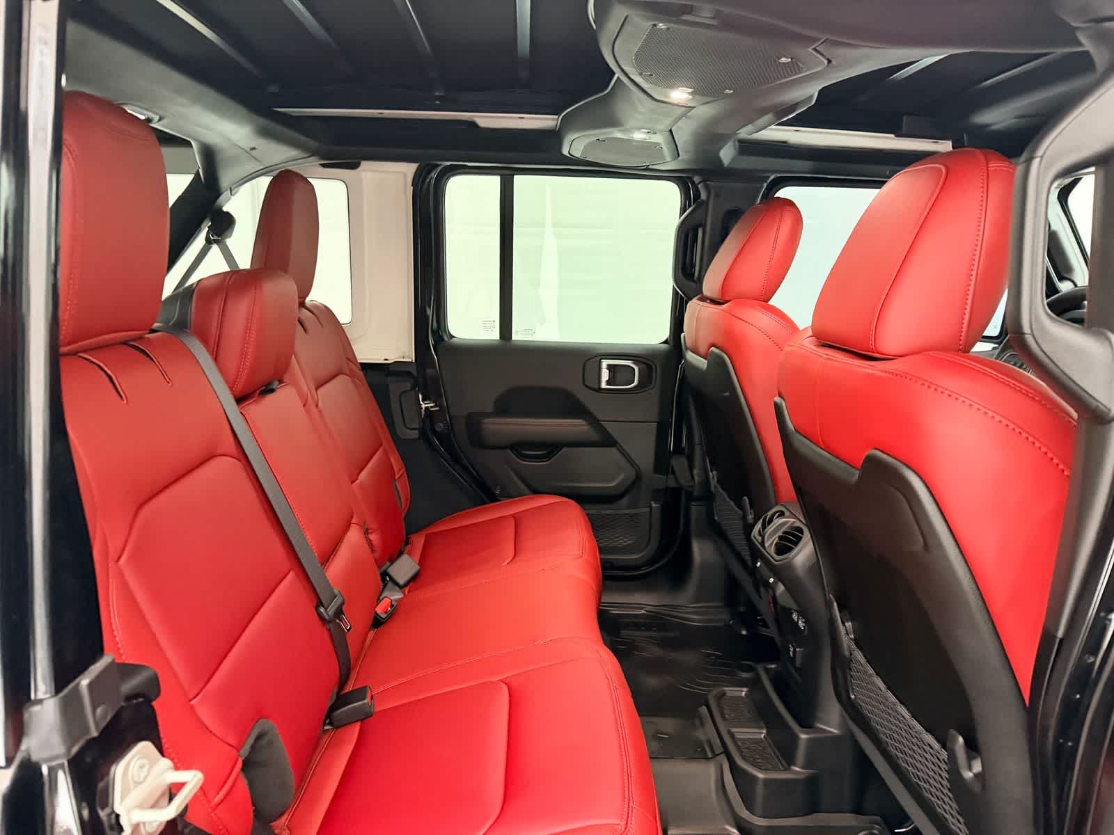 Thumbnail: 2024 Jeep Wrangler - 21