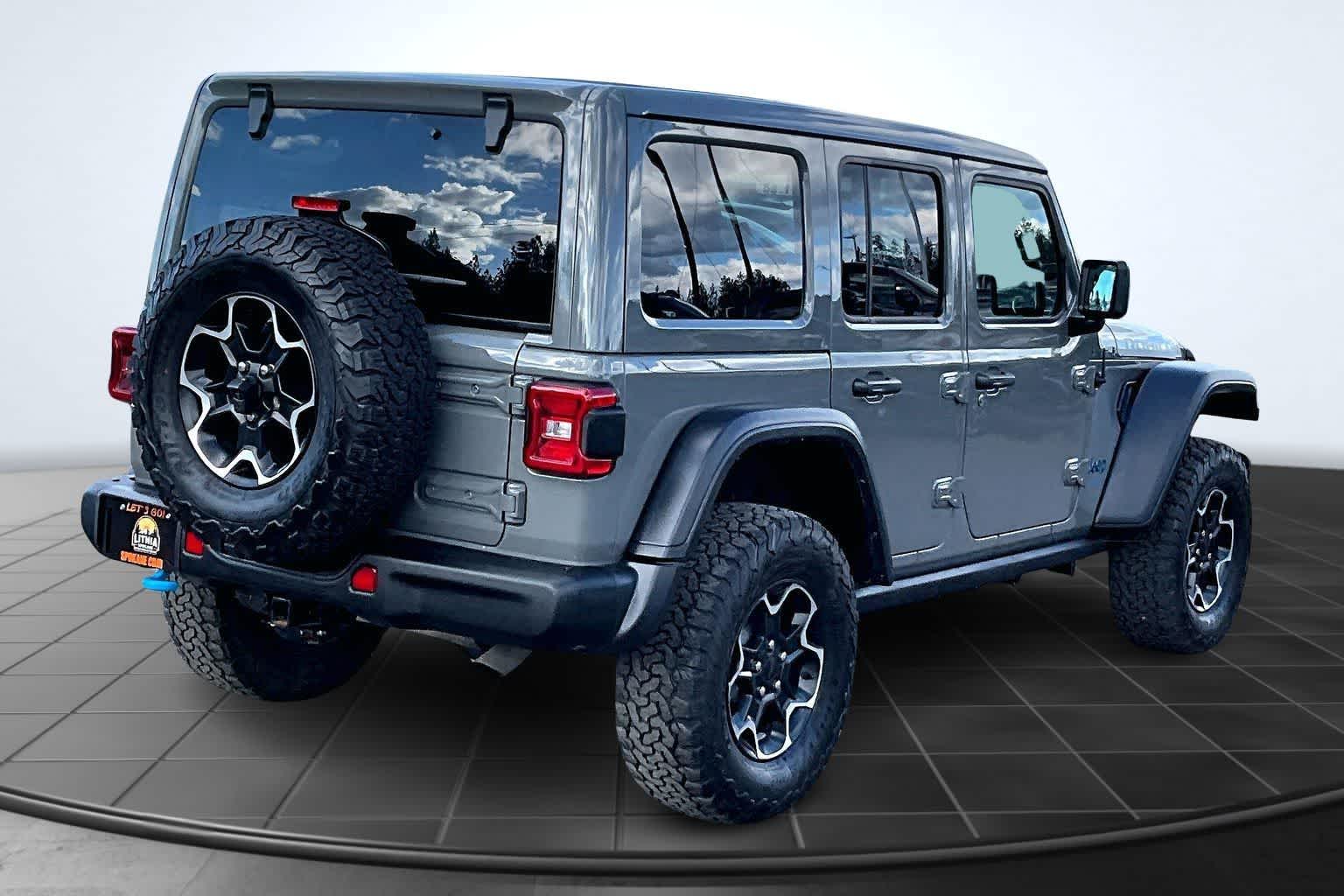 Thumbnail: 2023 Jeep Wrangler - 23