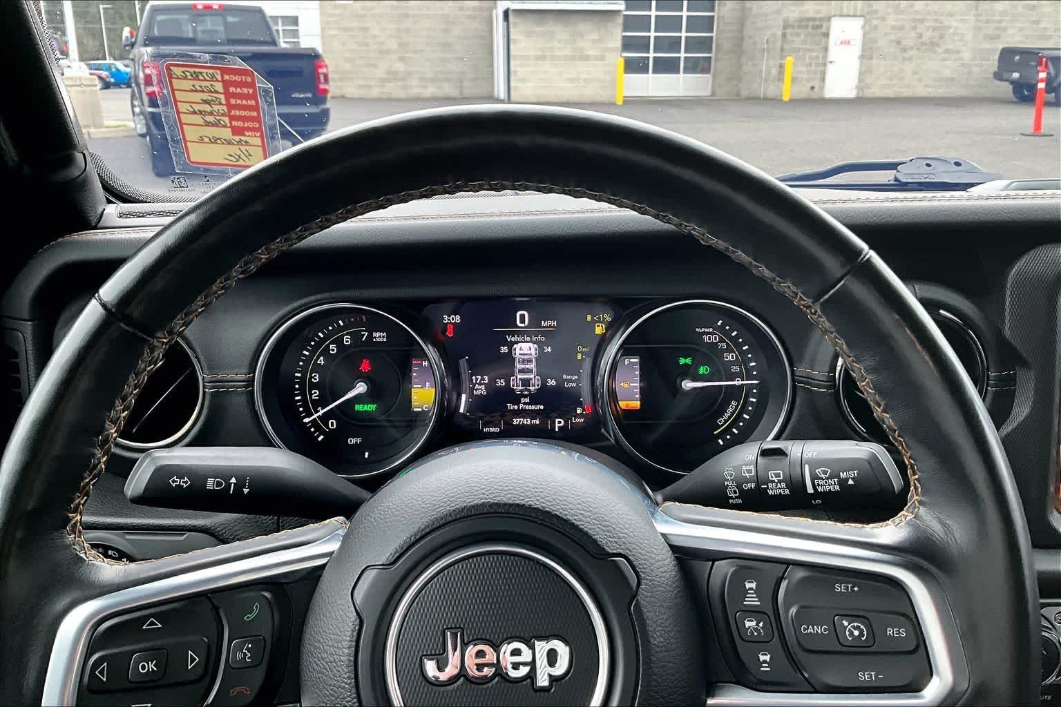 Thumbnail: 2022 Jeep Wrangler - 18