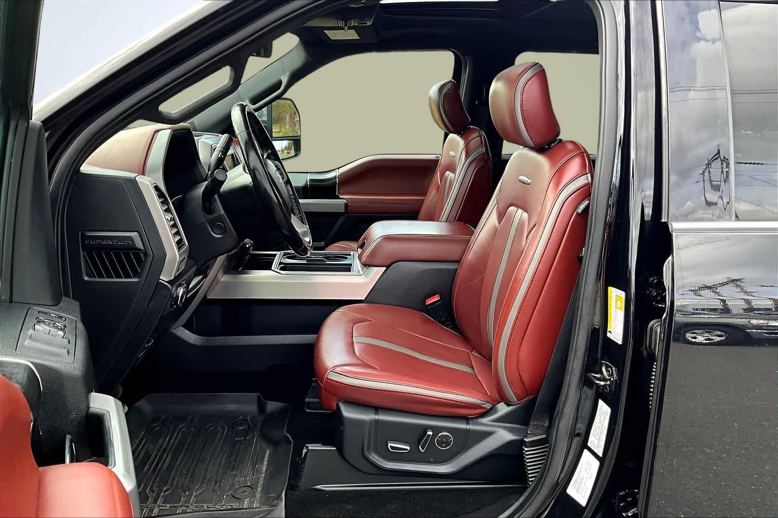 Thumbnail: 2019 Ford Econoline - 11