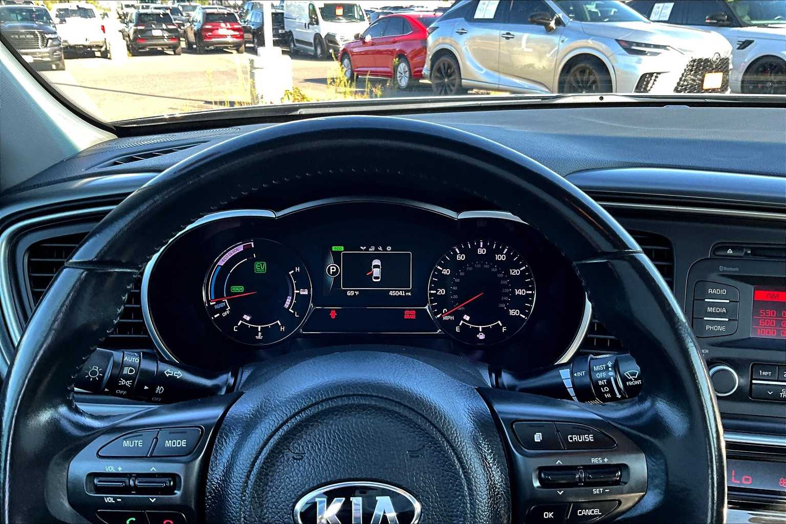 Thumbnail: 2015 Kia Optima - 18