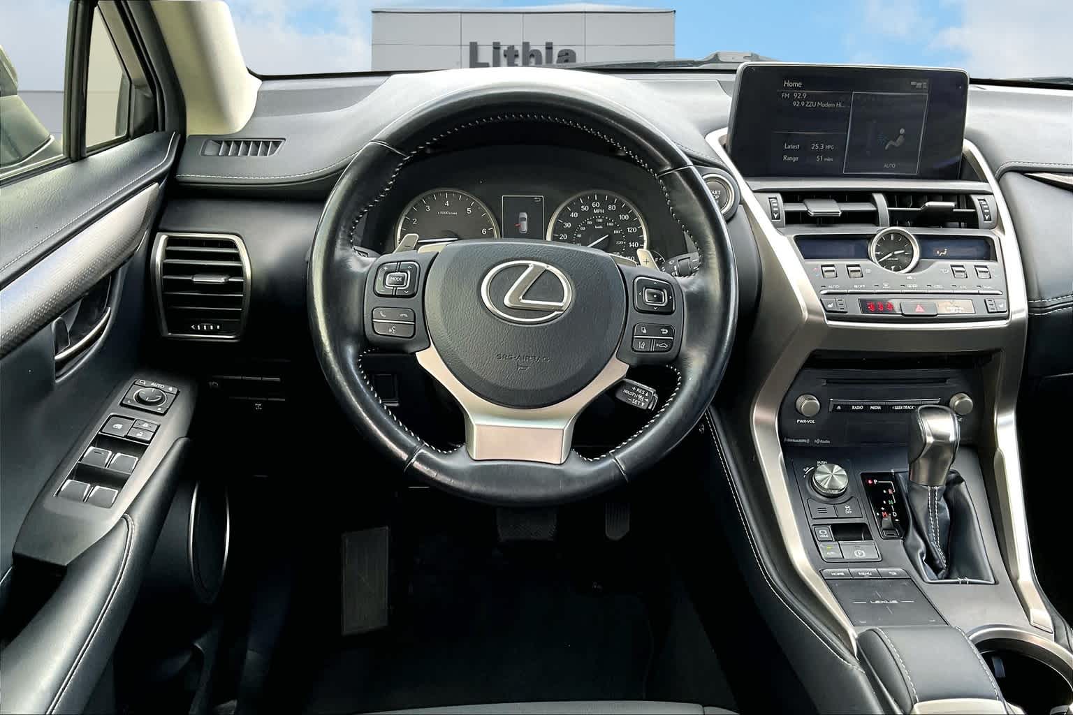 2019 Lexus NX 300 AWD photo 4