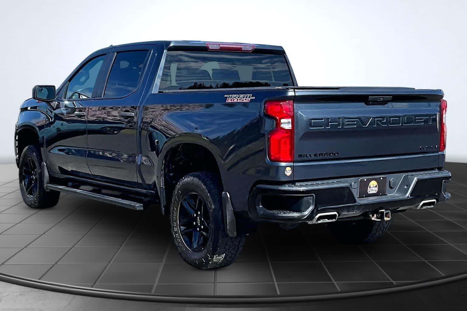Thumbnail: 2021 Chevrolet Silverado 1500 - 3