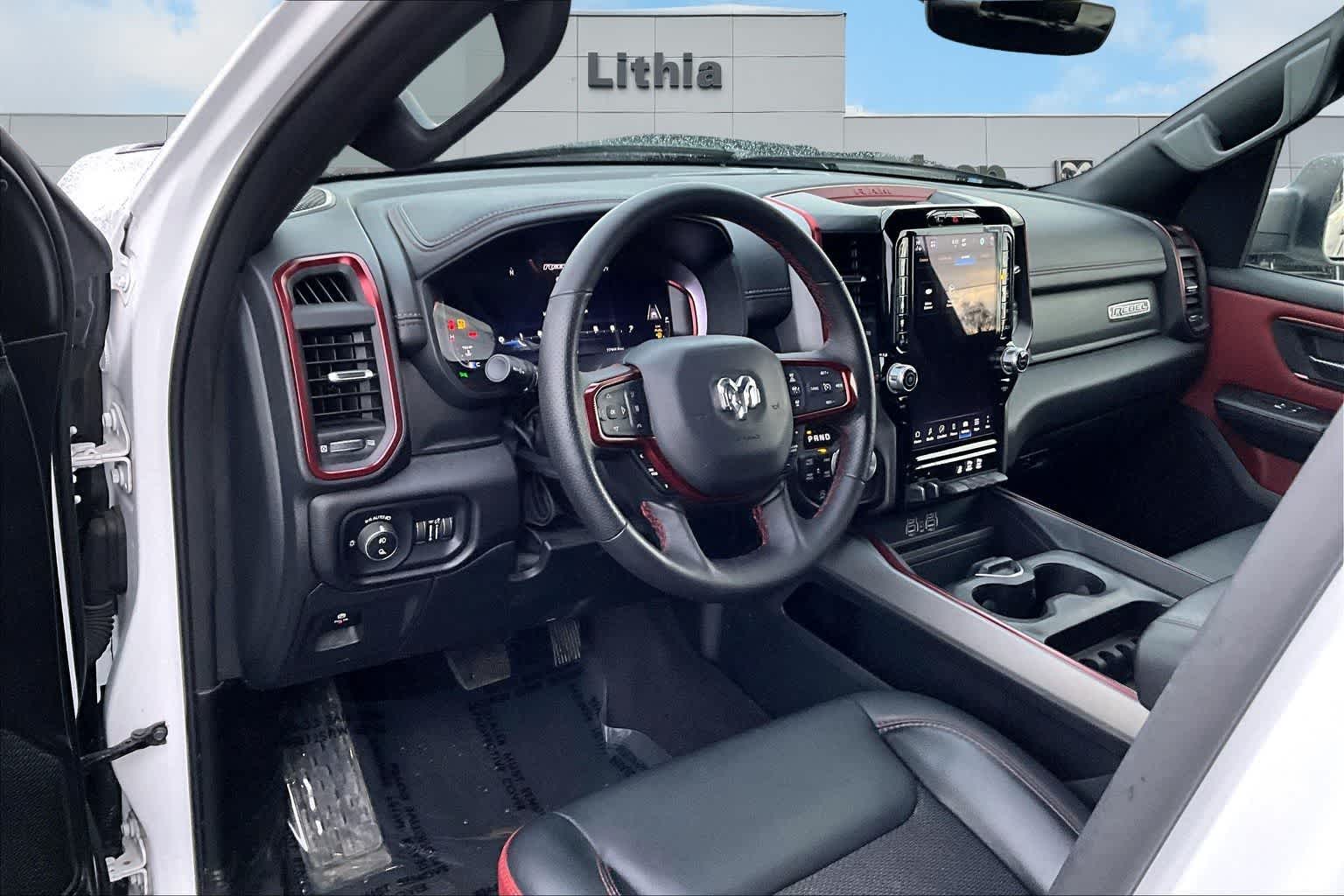 Thumbnail: 2025 RAM 1500 - 2