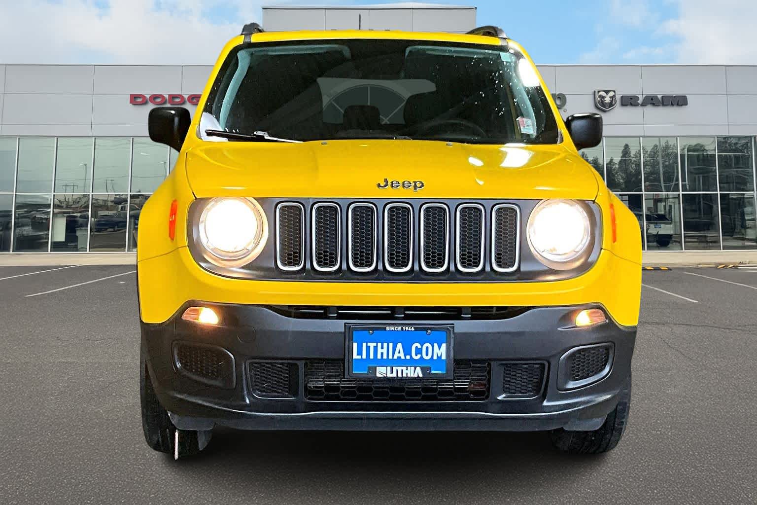Thumbnail: 2018 Jeep Renegade - 6