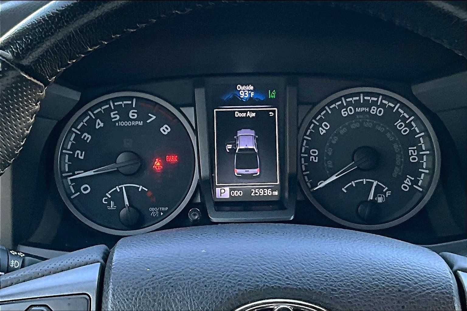2022 Toyota Tacoma TRD Off-Road 16