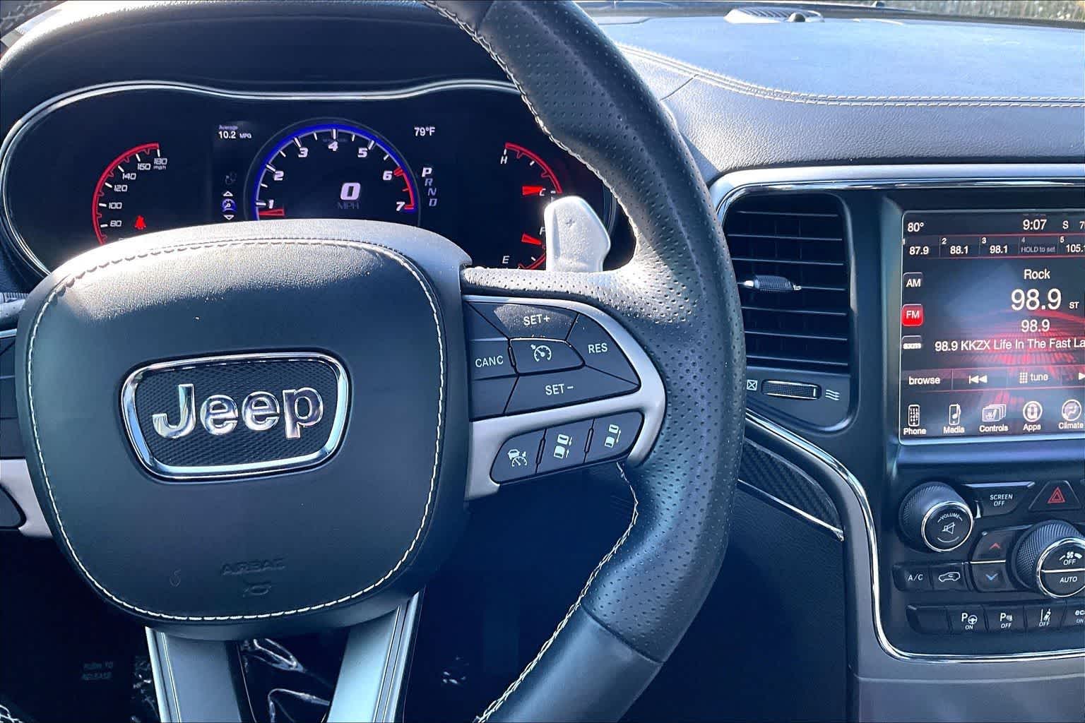 Thumbnail: 2017 Jeep Grand Cherokee - 26