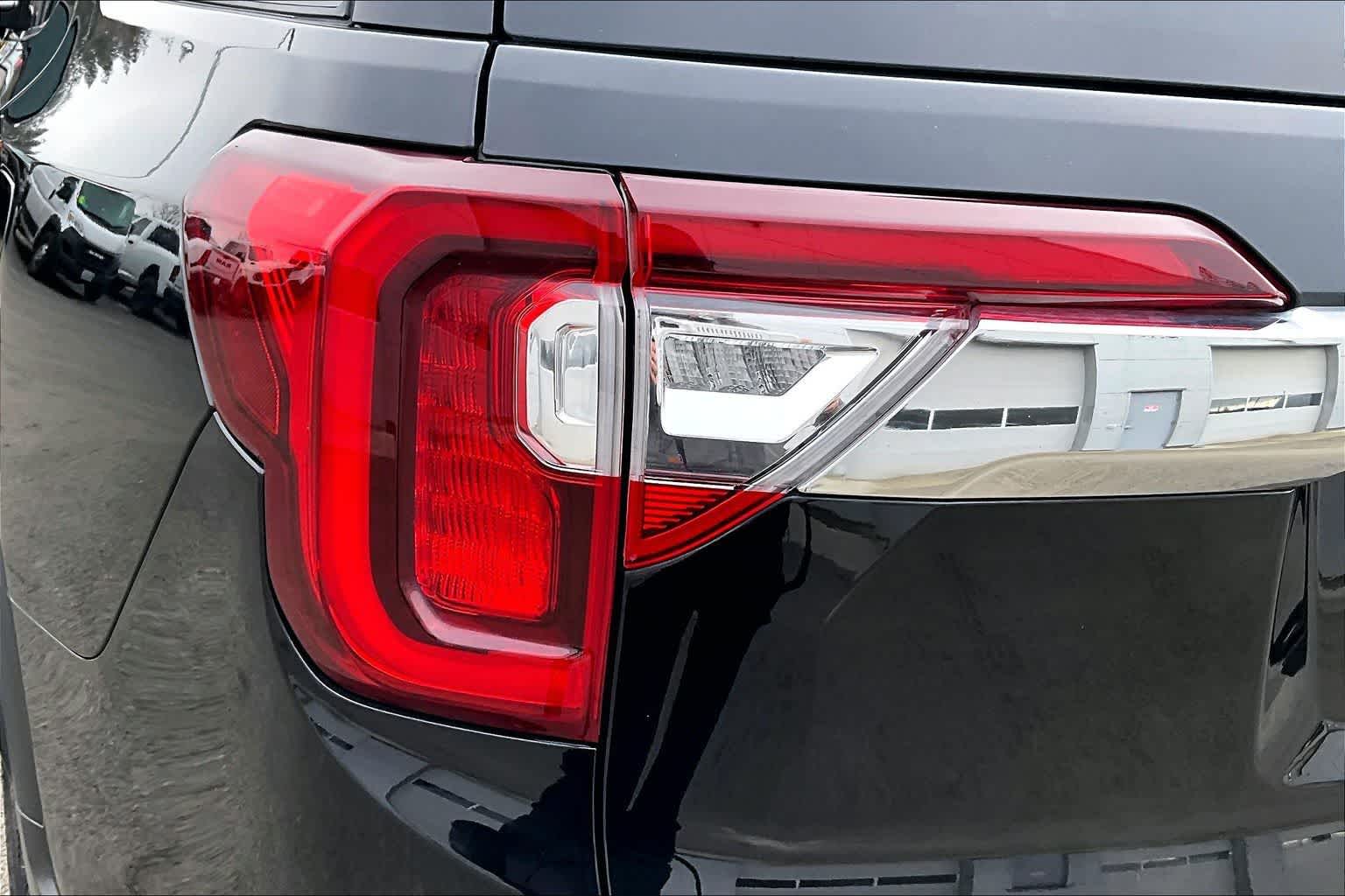 Thumbnail: 2023 GMC Acadia - 32