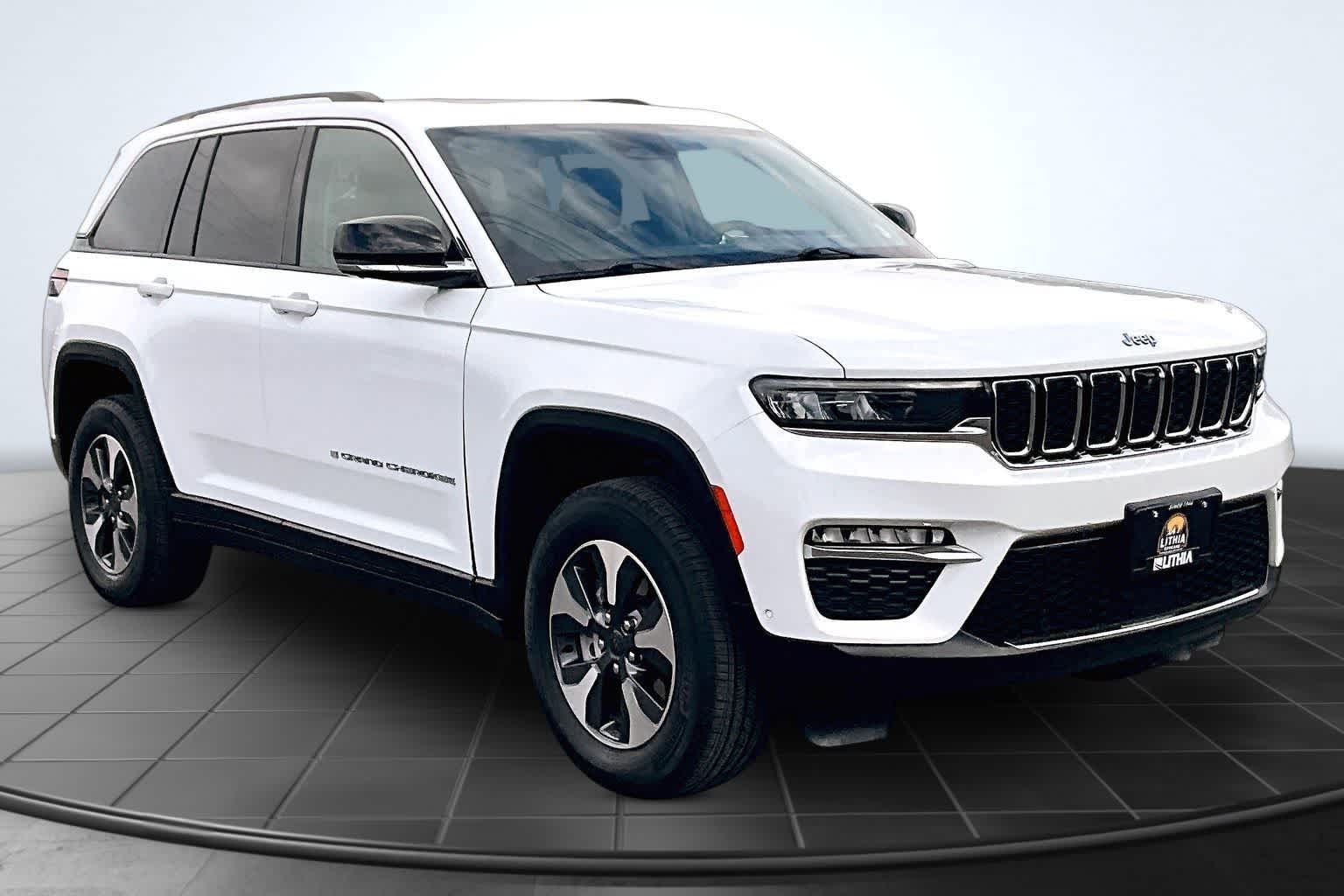 Thumbnail: 2023 Jeep Grand Cherokee - 22