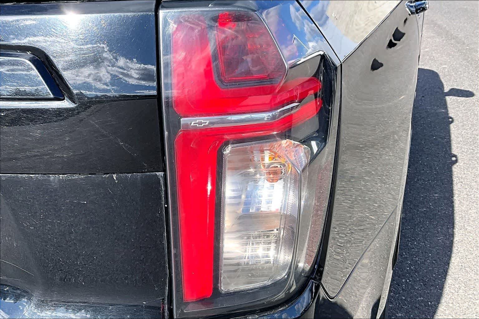 Thumbnail: 2024 Chevrolet Suburban - 32