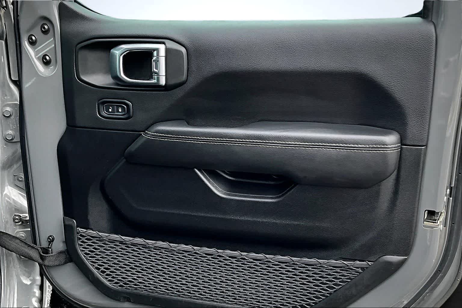 Thumbnail: 2023 Jeep Wrangler - 29