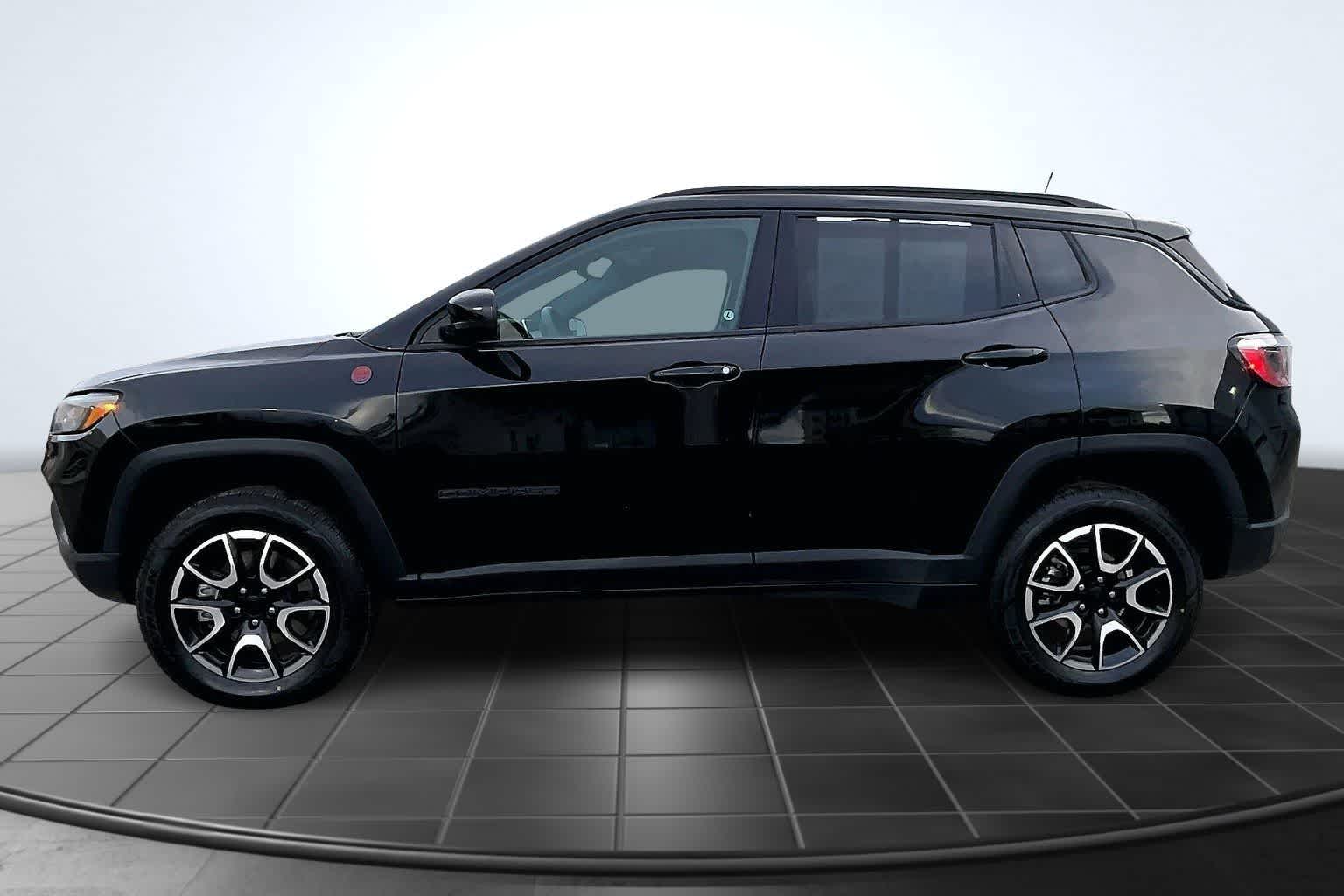 Thumbnail: 2024 Jeep Compass - 3