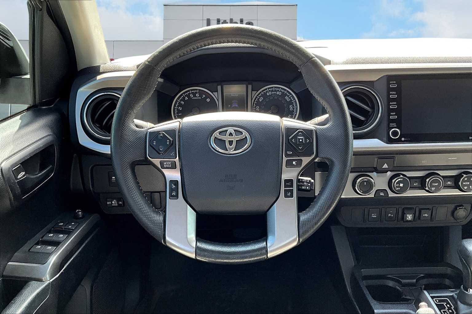 Thumbnail: 2020 Toyota Tacoma - 15
