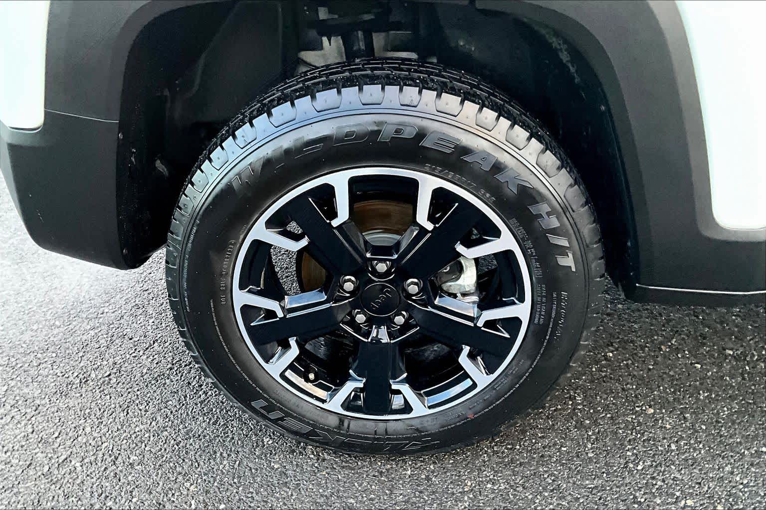 Thumbnail: 2023 Jeep Renegade - 35