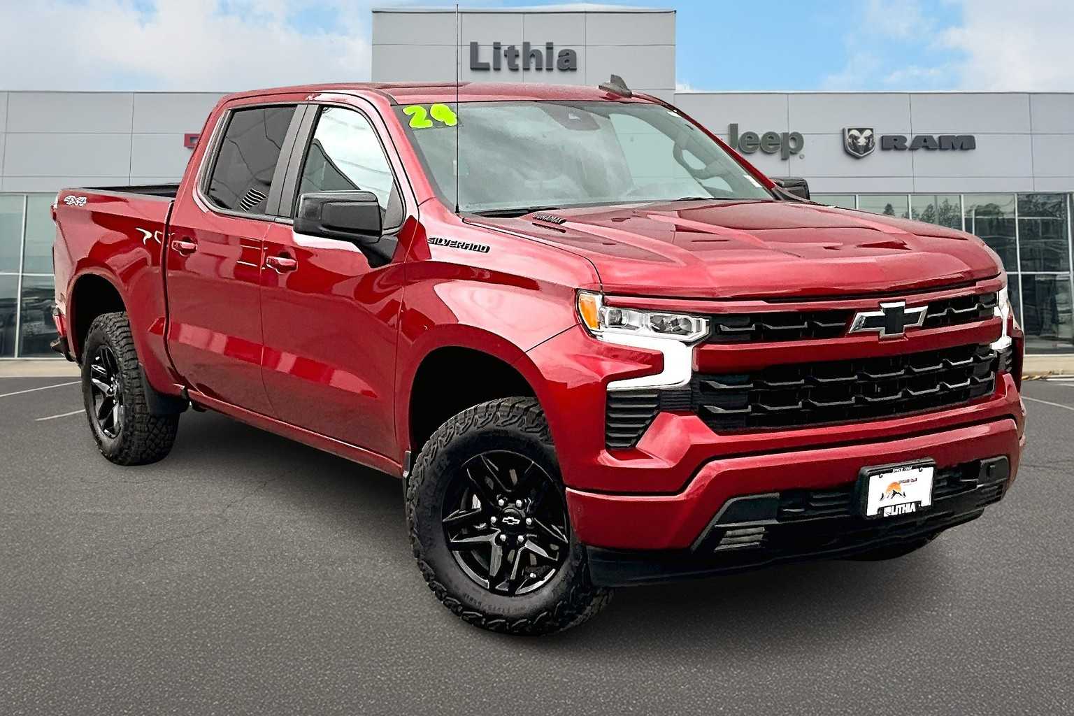 2024 Chevrolet Silverado 1500 RST photo 2