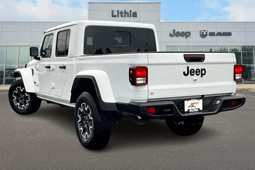 New 2025 Jeep Gladiator Sport S Pickup