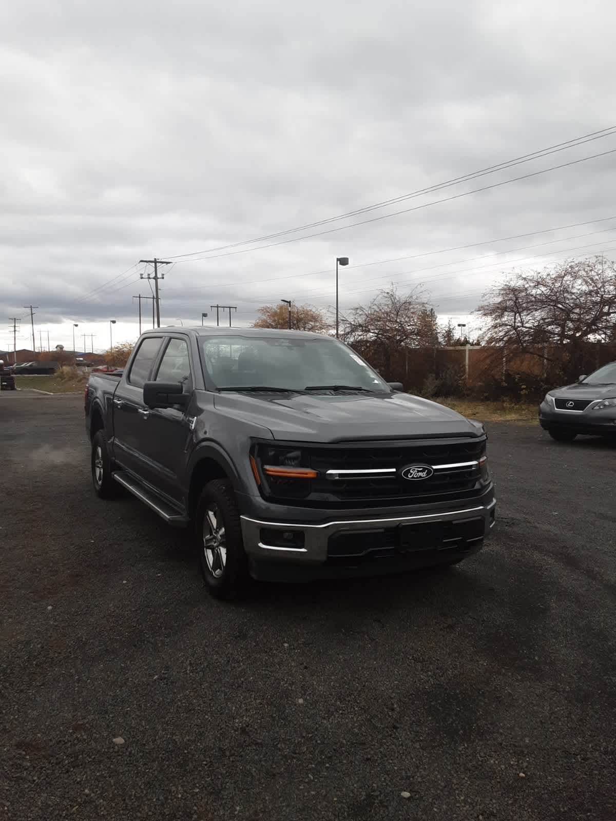 2024 Ford F-150 XLT photo 2