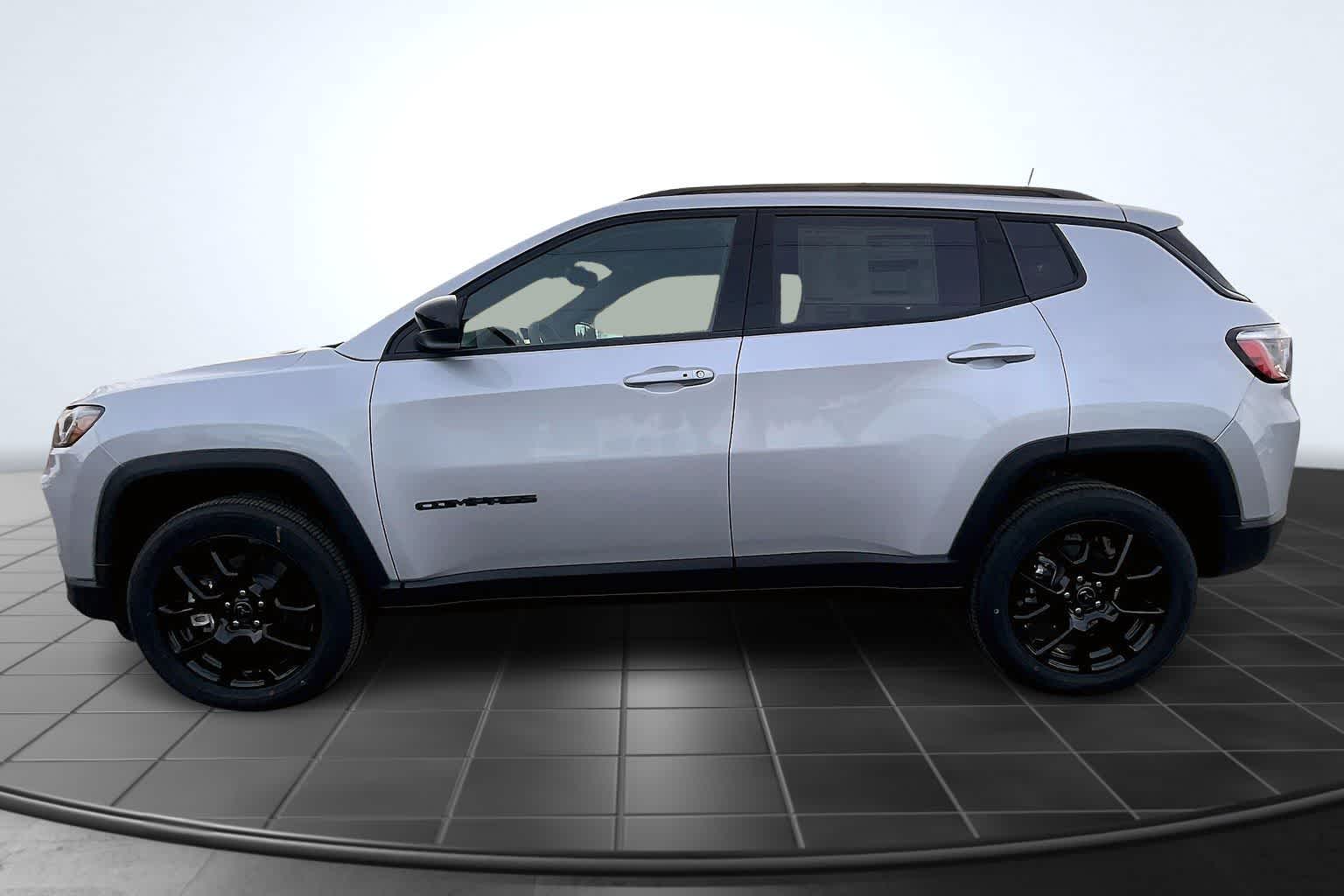 Thumbnail: 2026 Jeep Compass - 3