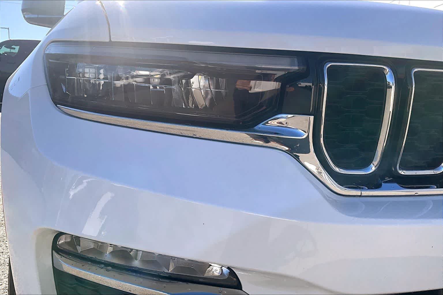 Thumbnail: 2022 Jeep Grand Cherokee - 31