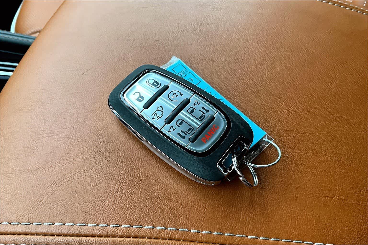 Thumbnail: 2026 Chrysler Pacifica - 20